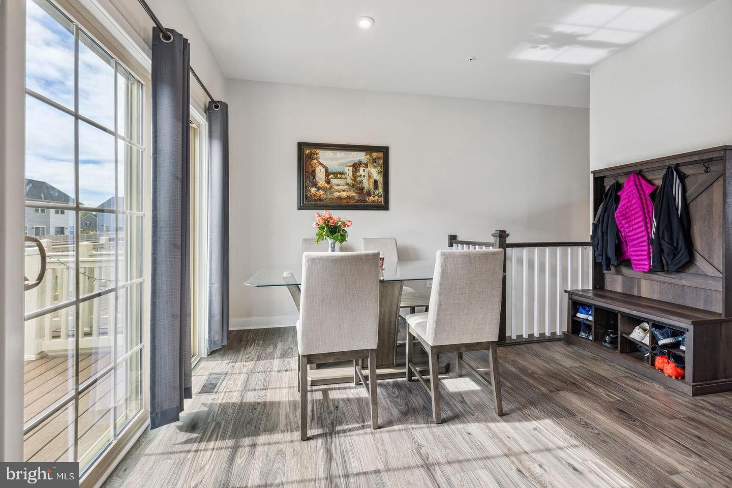LAKE LINGANORE - Residential Lease