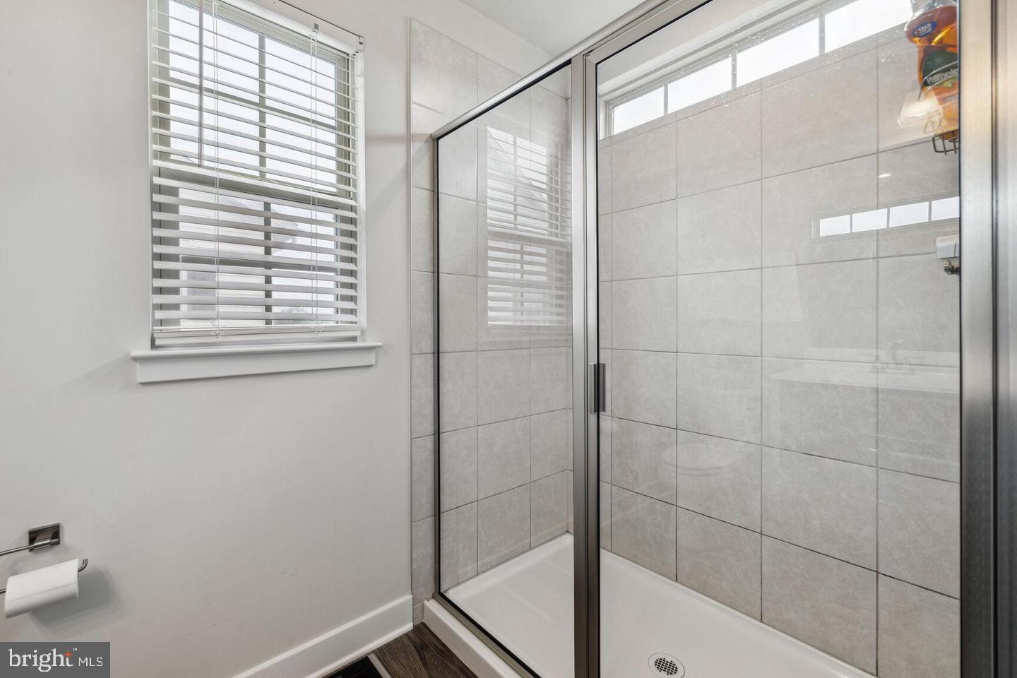 LAKE LINGANORE - Residential Lease