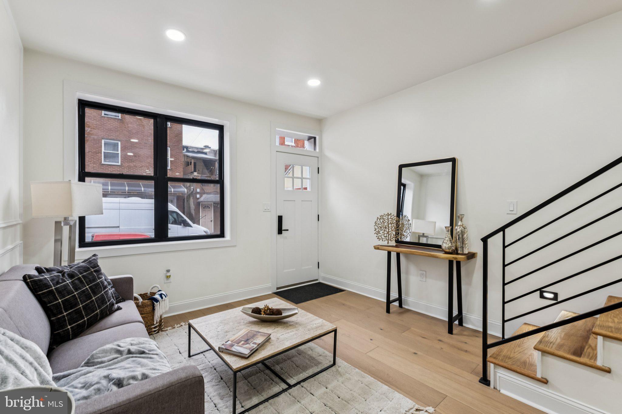PASSYUNK SQUARE - Residential