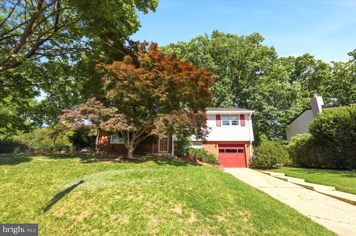 CRESTWOOD MANOR - Residential
