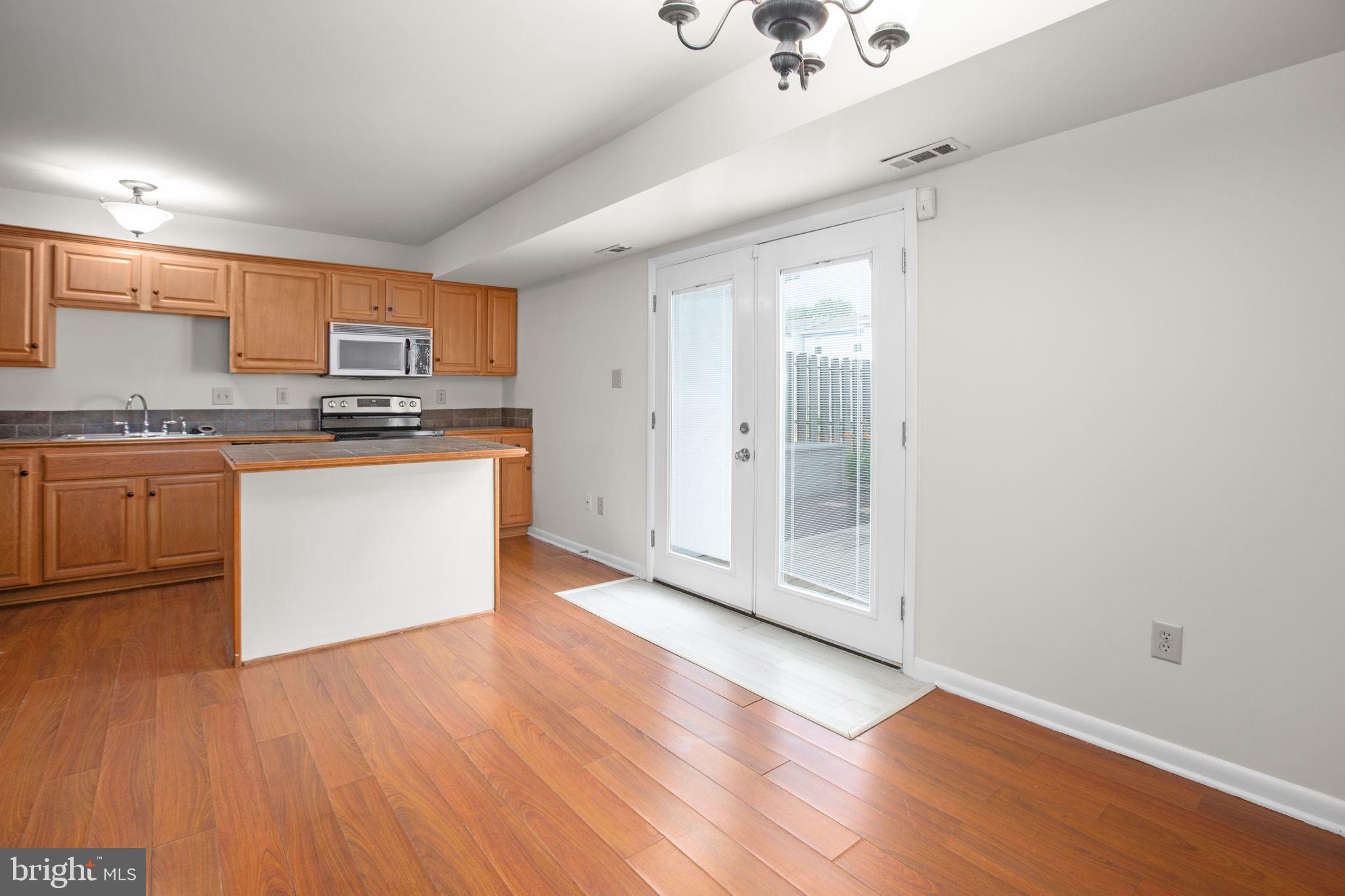 BREEZEWOOD FOREST EAST - Residential