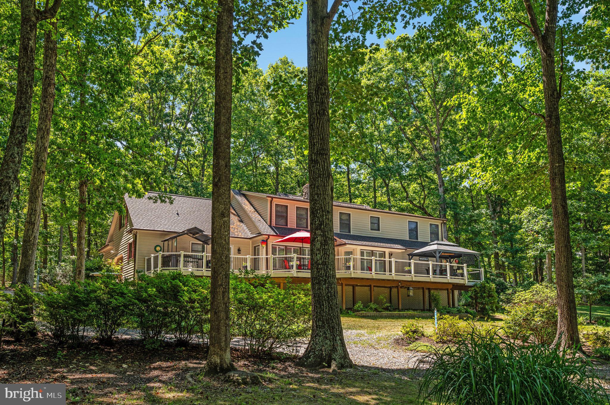 VALENTINE WOODS - Residential