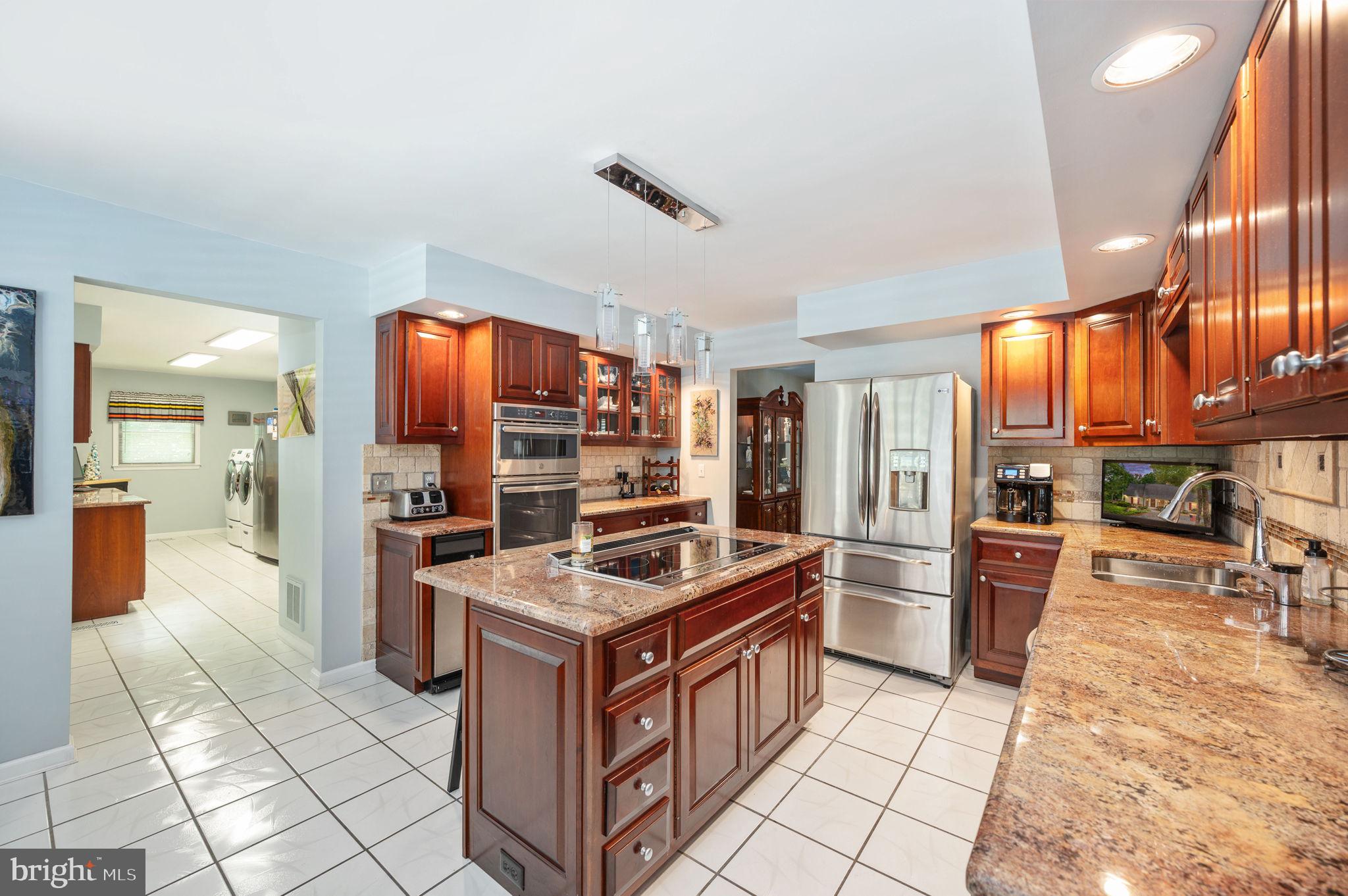 VALENTINE WOODS - Residential