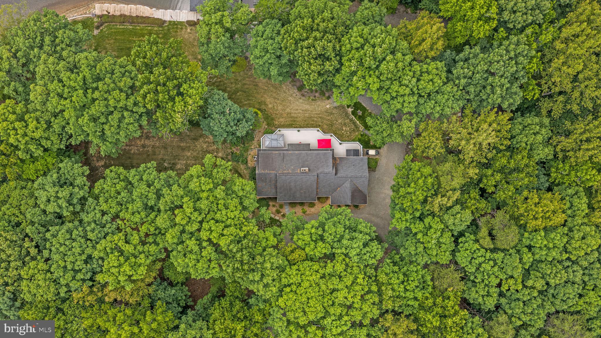 VALENTINE WOODS - Residential