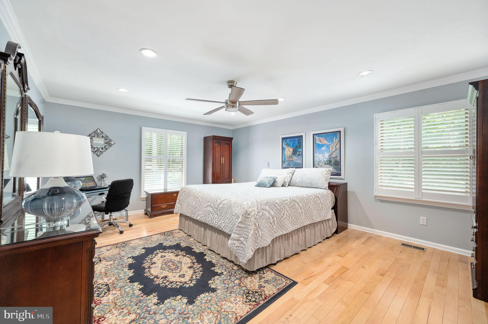 VALENTINE WOODS - Residential