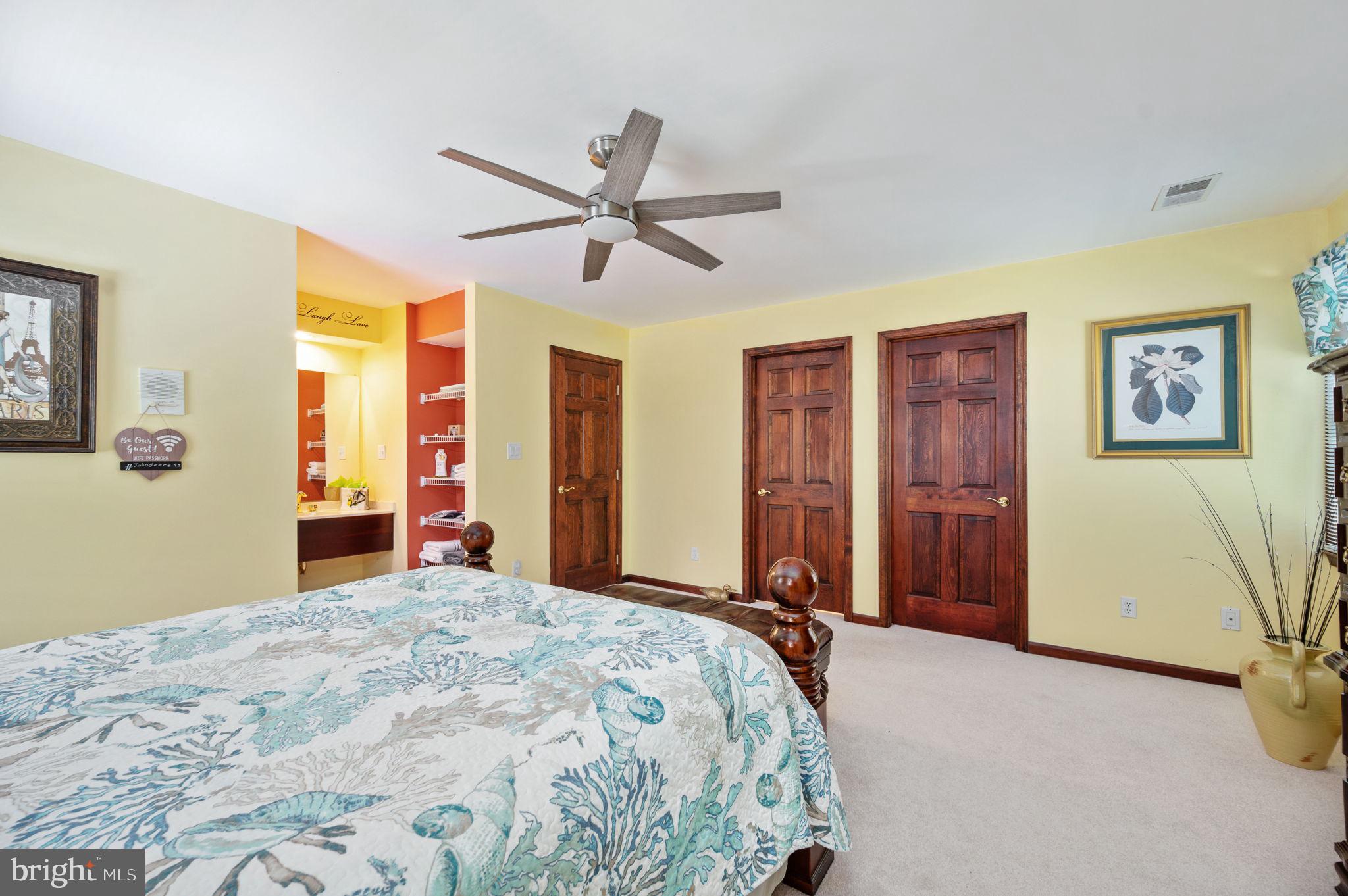 VALENTINE WOODS - Residential