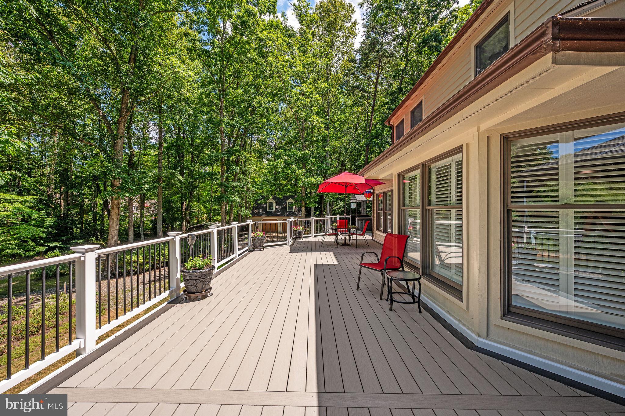 VALENTINE WOODS - Residential