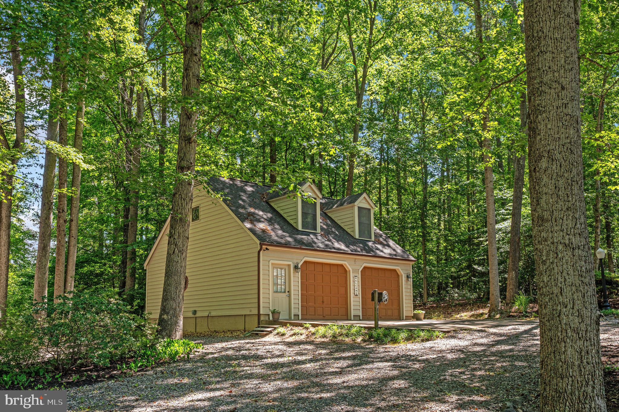 VALENTINE WOODS - Residential