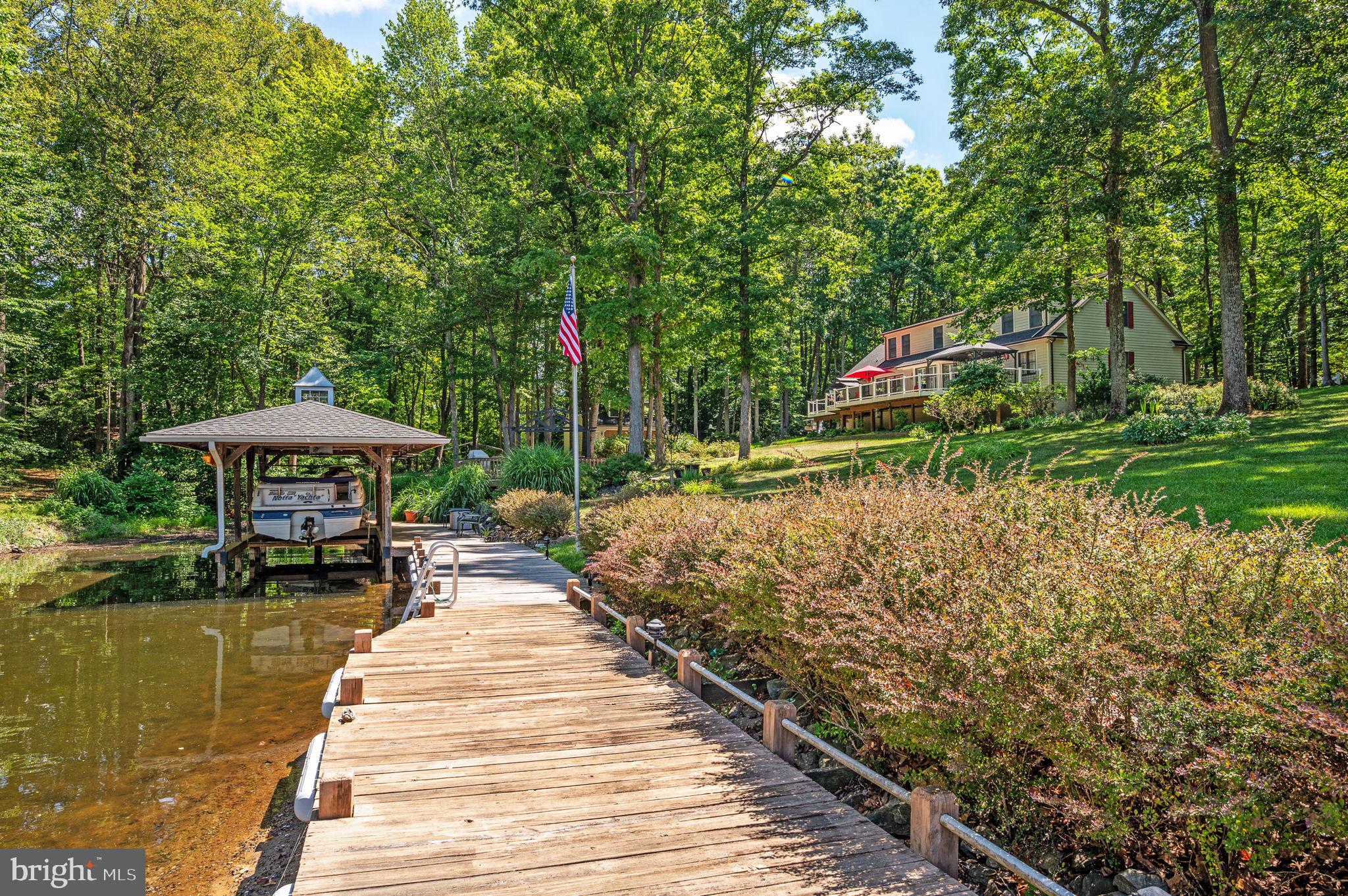 VALENTINE WOODS - Residential