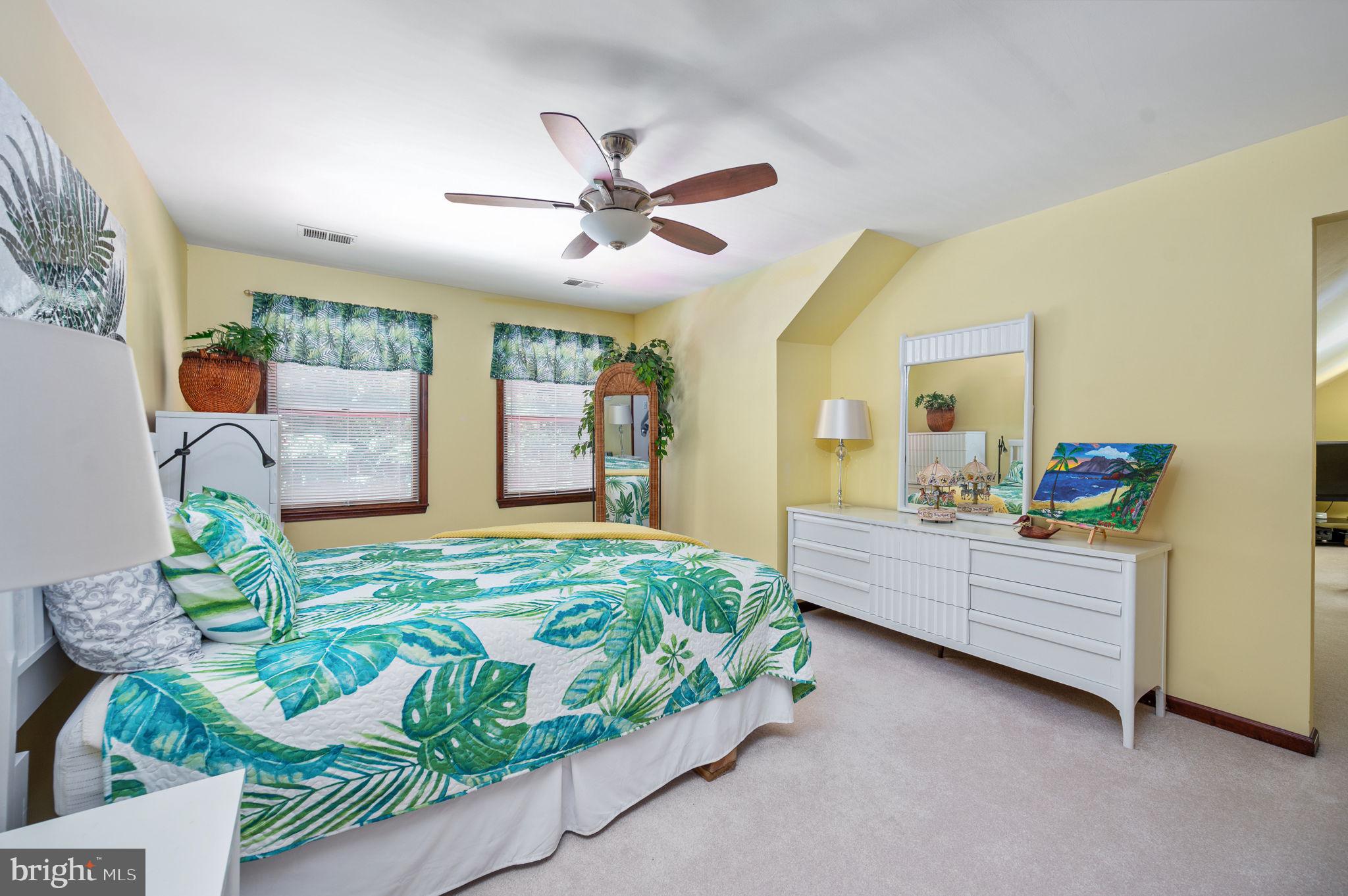 VALENTINE WOODS - Residential