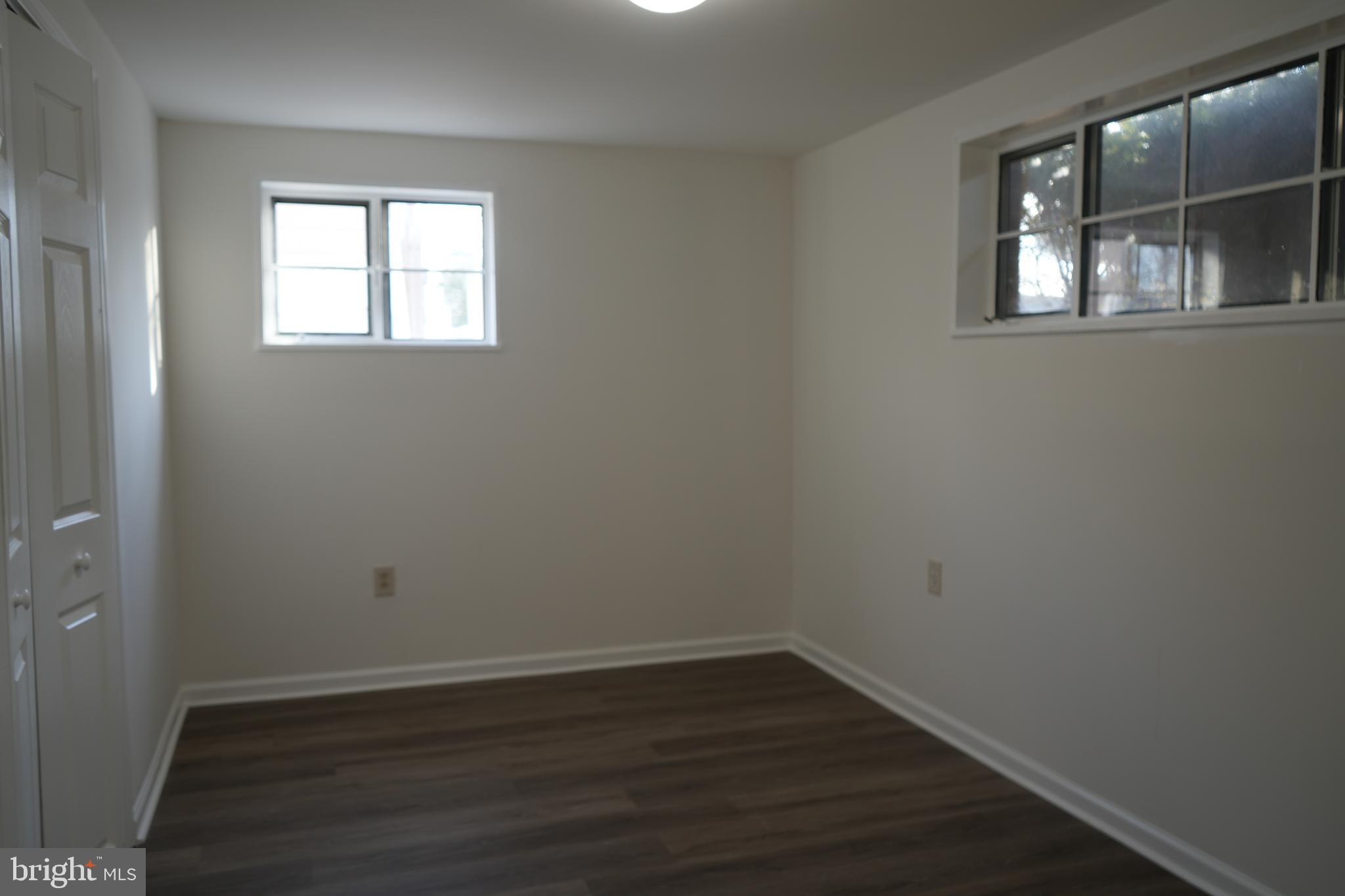 EDGEWOOD KNOLLS - Residential