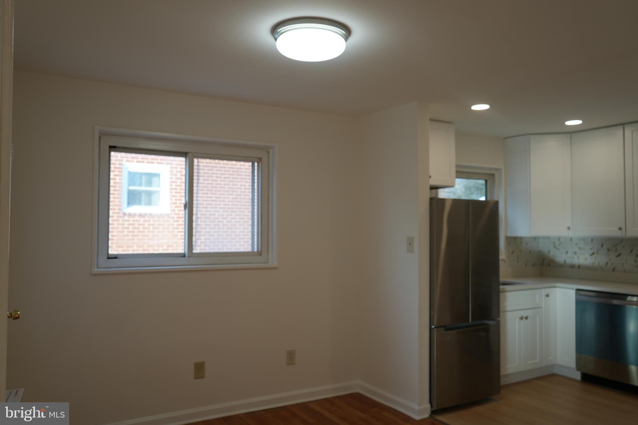 EDGEWOOD KNOLLS - Residential