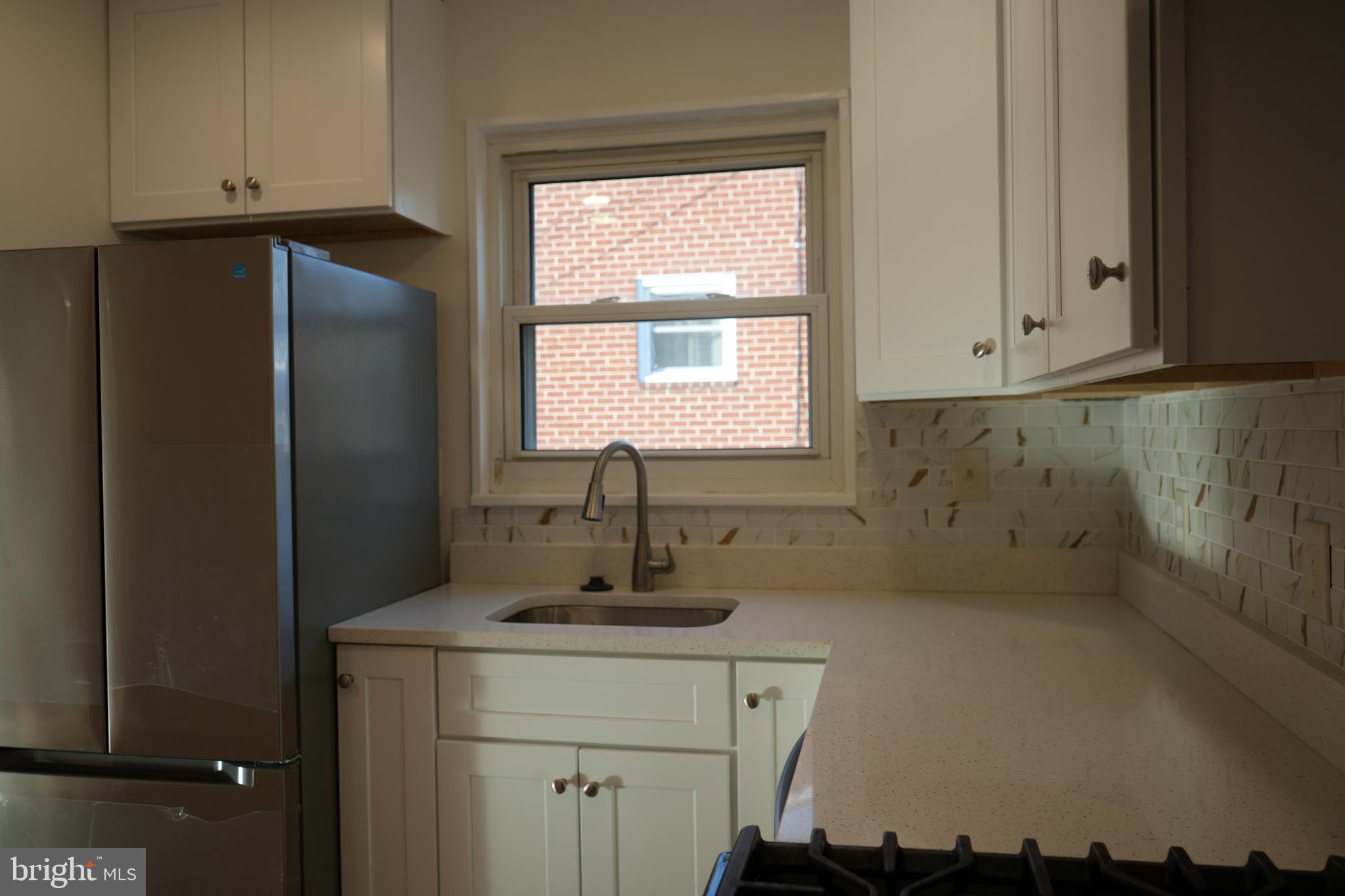 EDGEWOOD KNOLLS - Residential