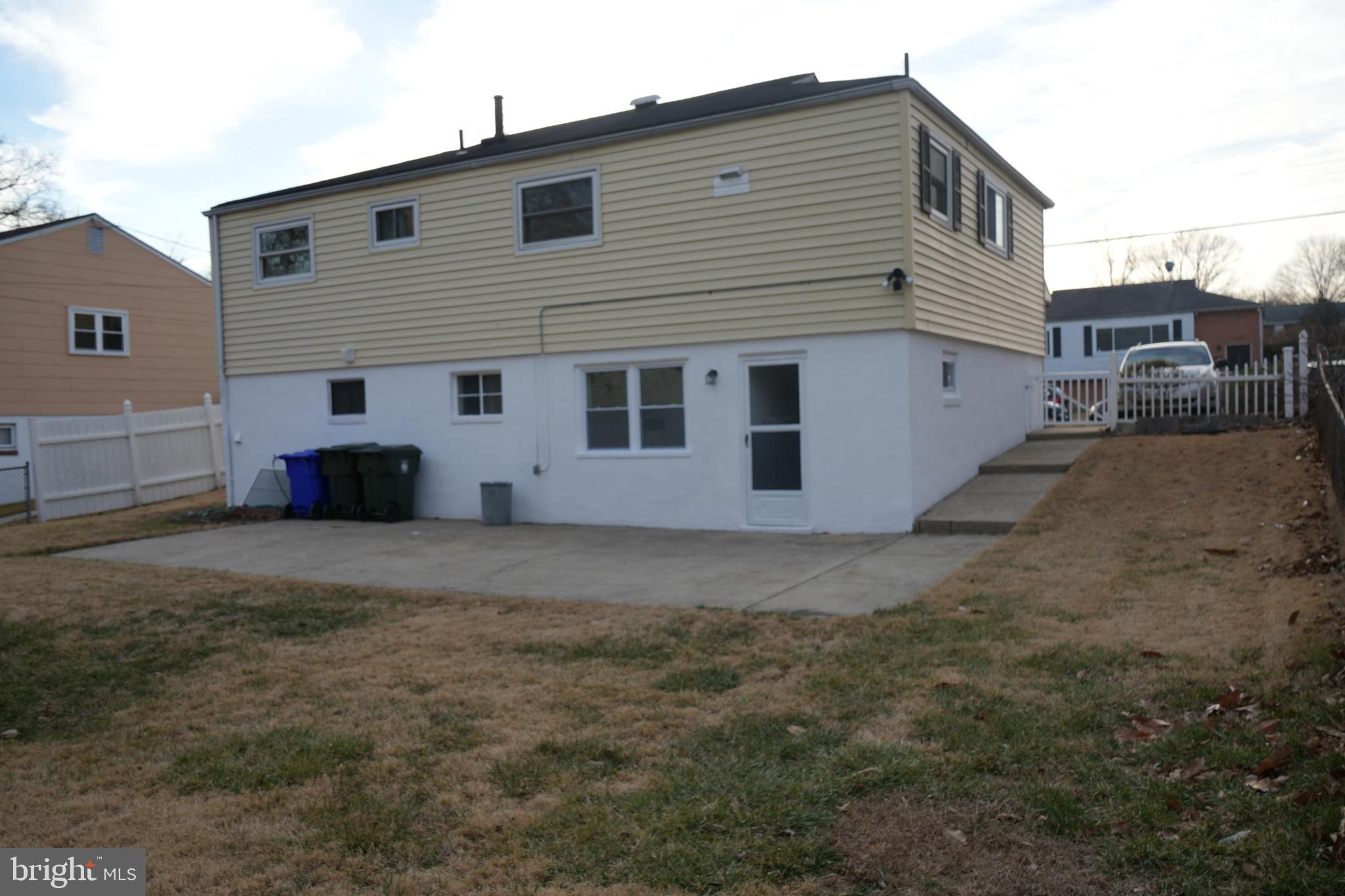EDGEWOOD KNOLLS - Residential