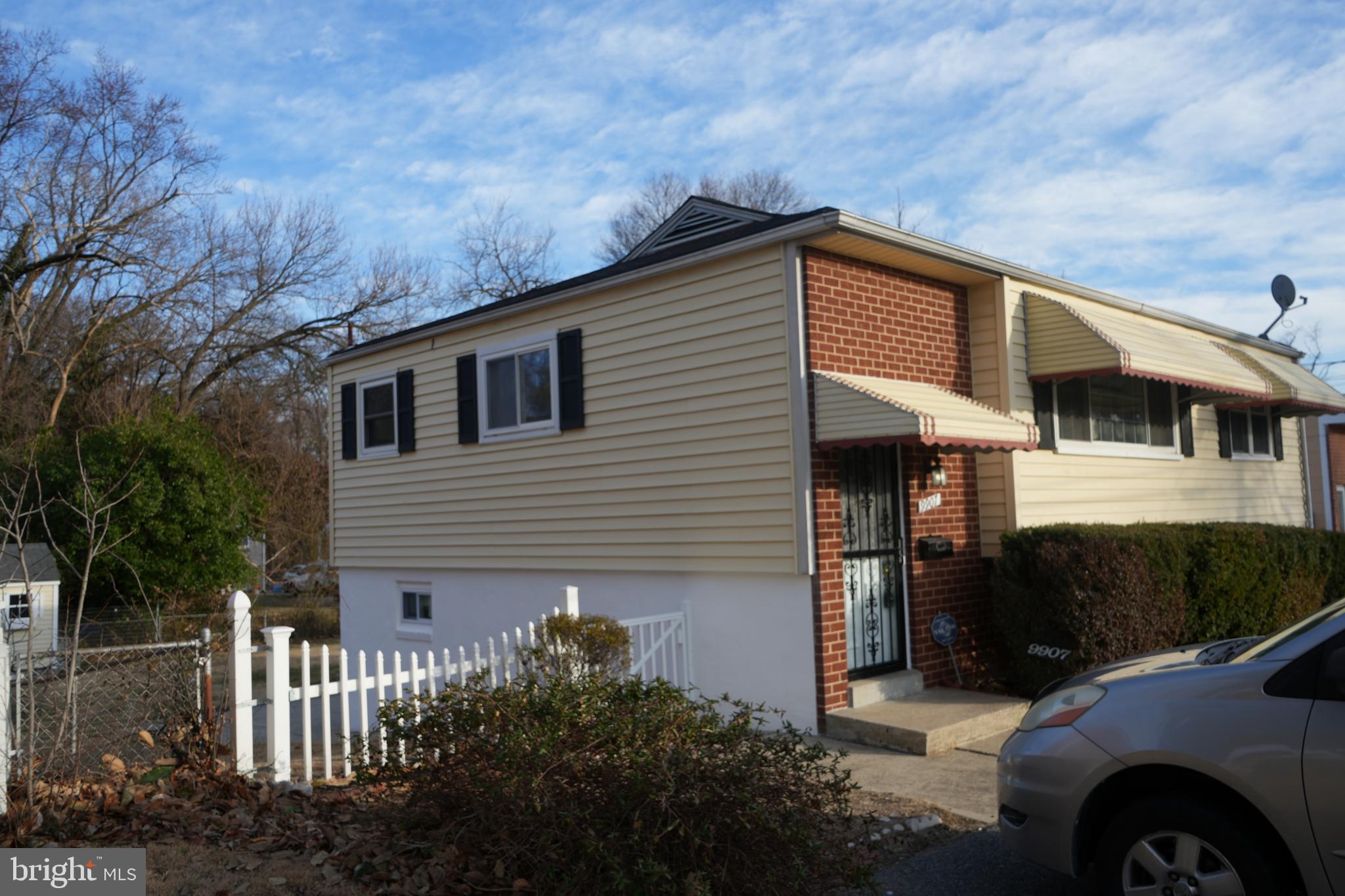 EDGEWOOD KNOLLS - Residential