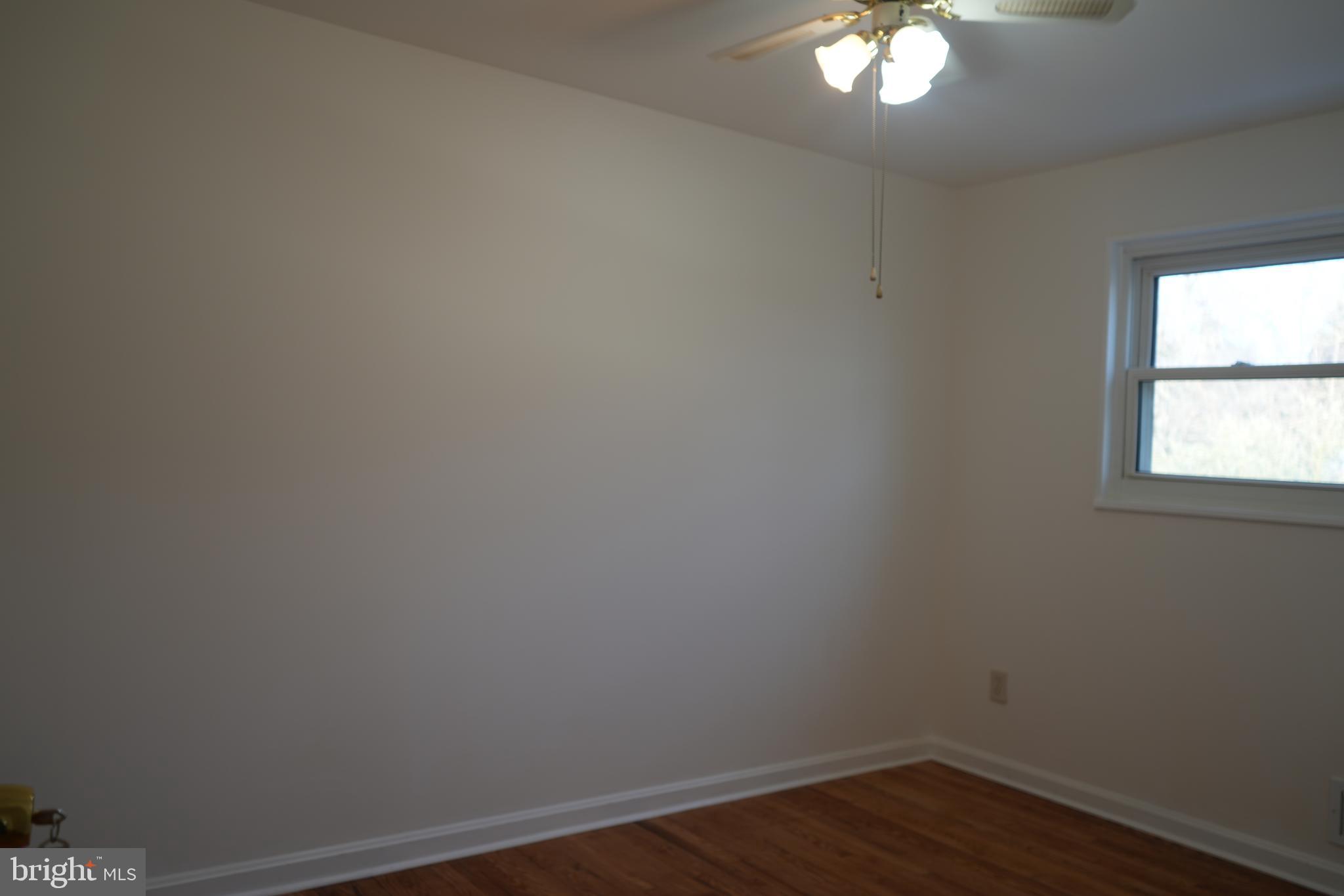 EDGEWOOD KNOLLS - Residential