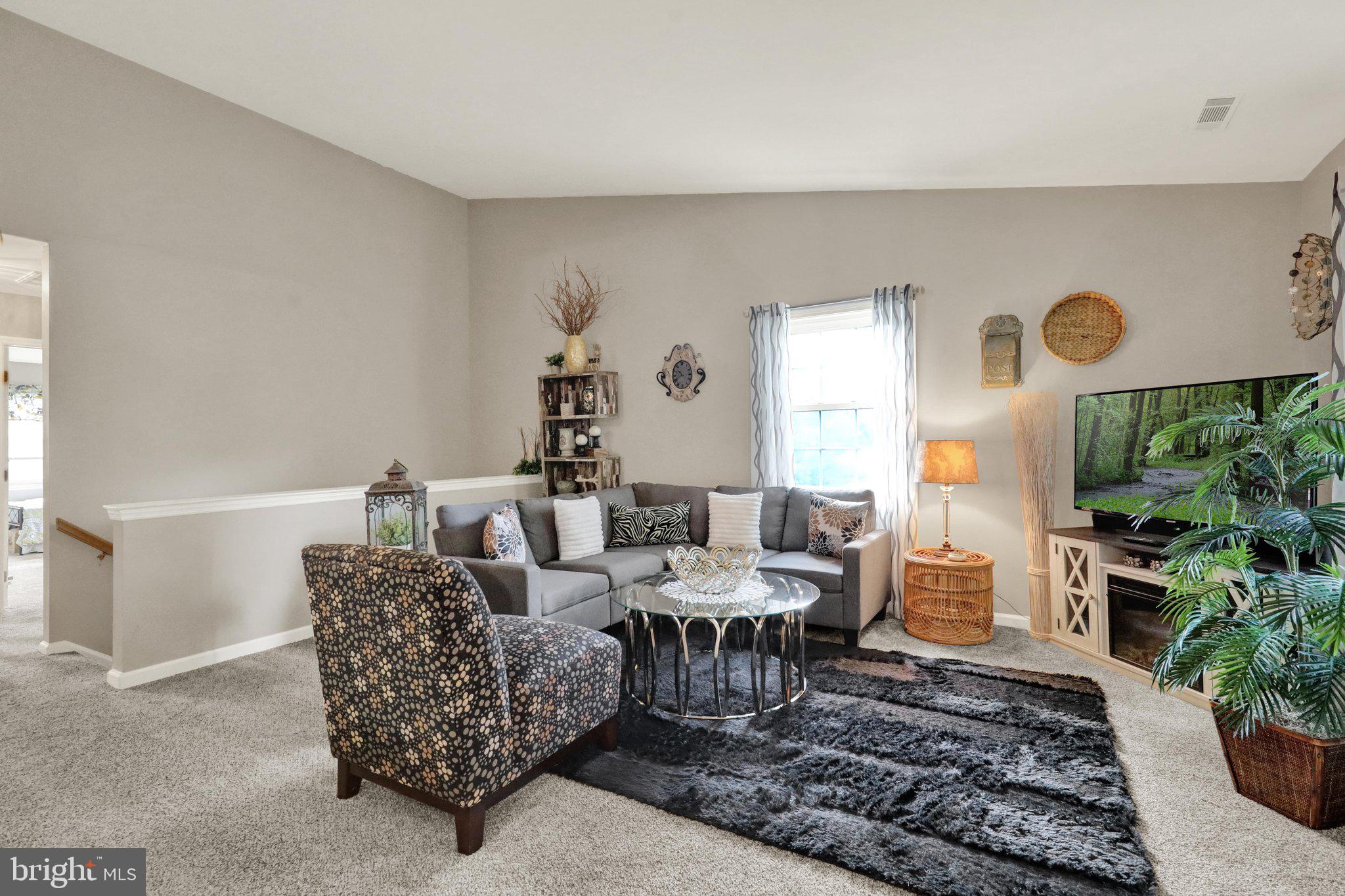 MIFFLIN WOODS - Residential