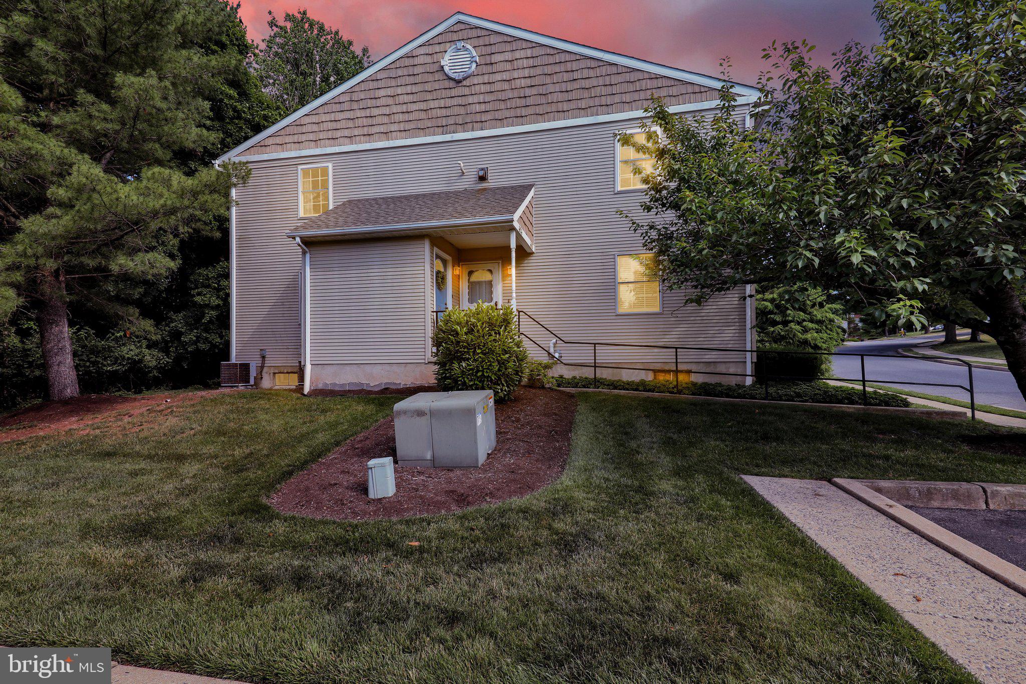 MIFFLIN WOODS - Residential