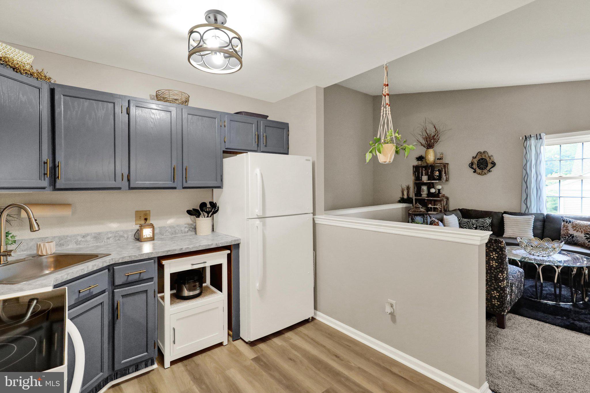 MIFFLIN WOODS - Residential