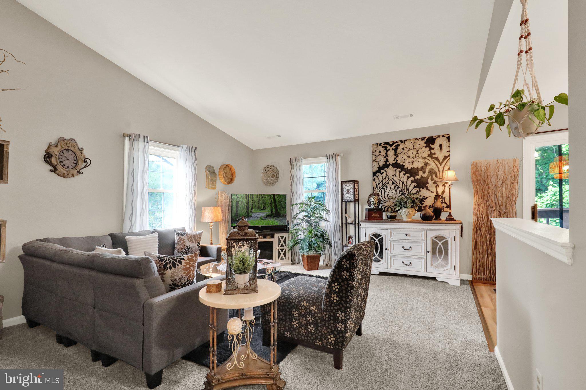 MIFFLIN WOODS - Residential
