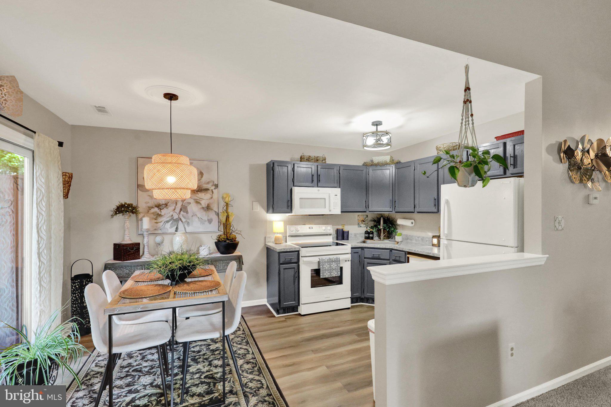 MIFFLIN WOODS - Residential