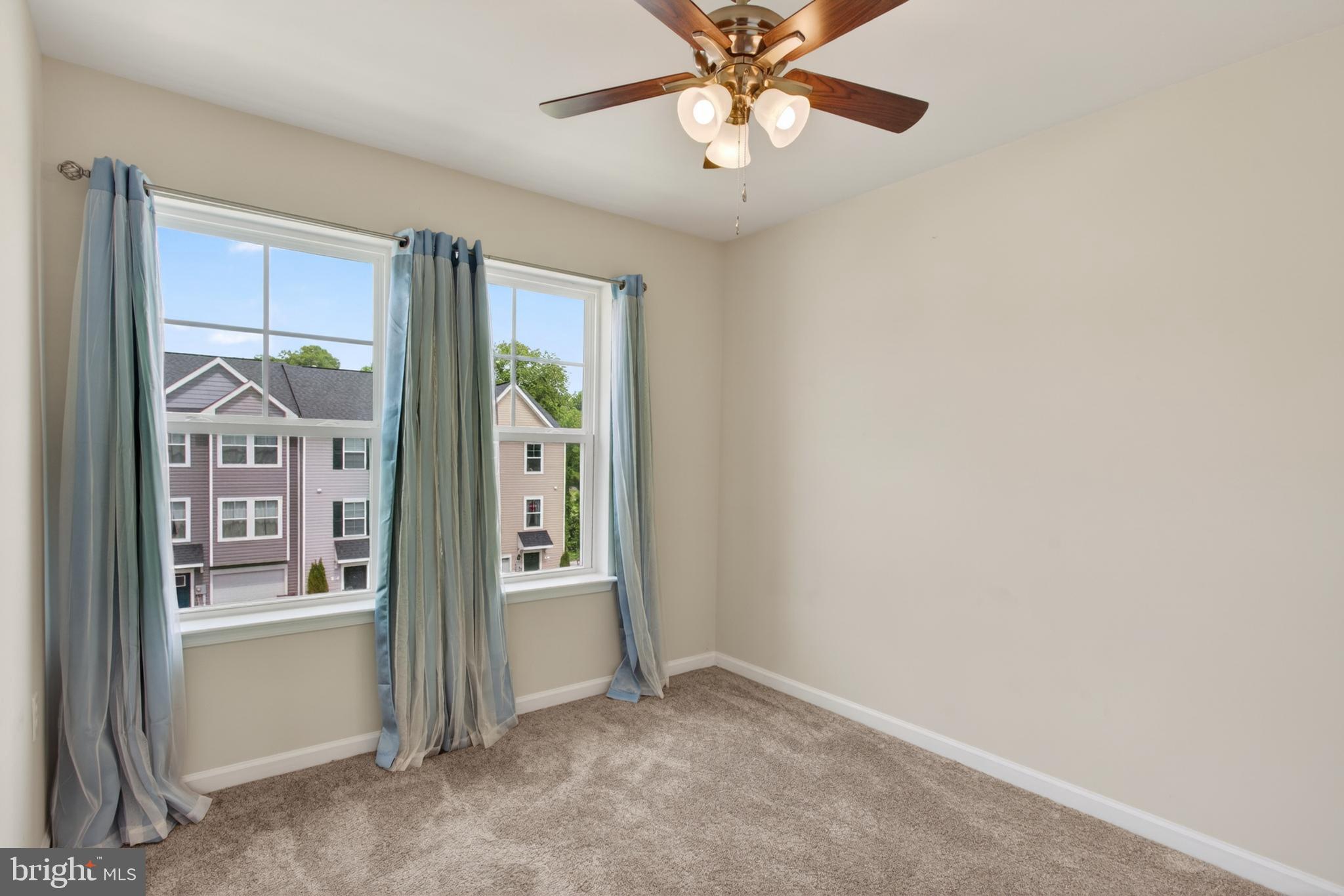 ARCHERS ROCK - Residential