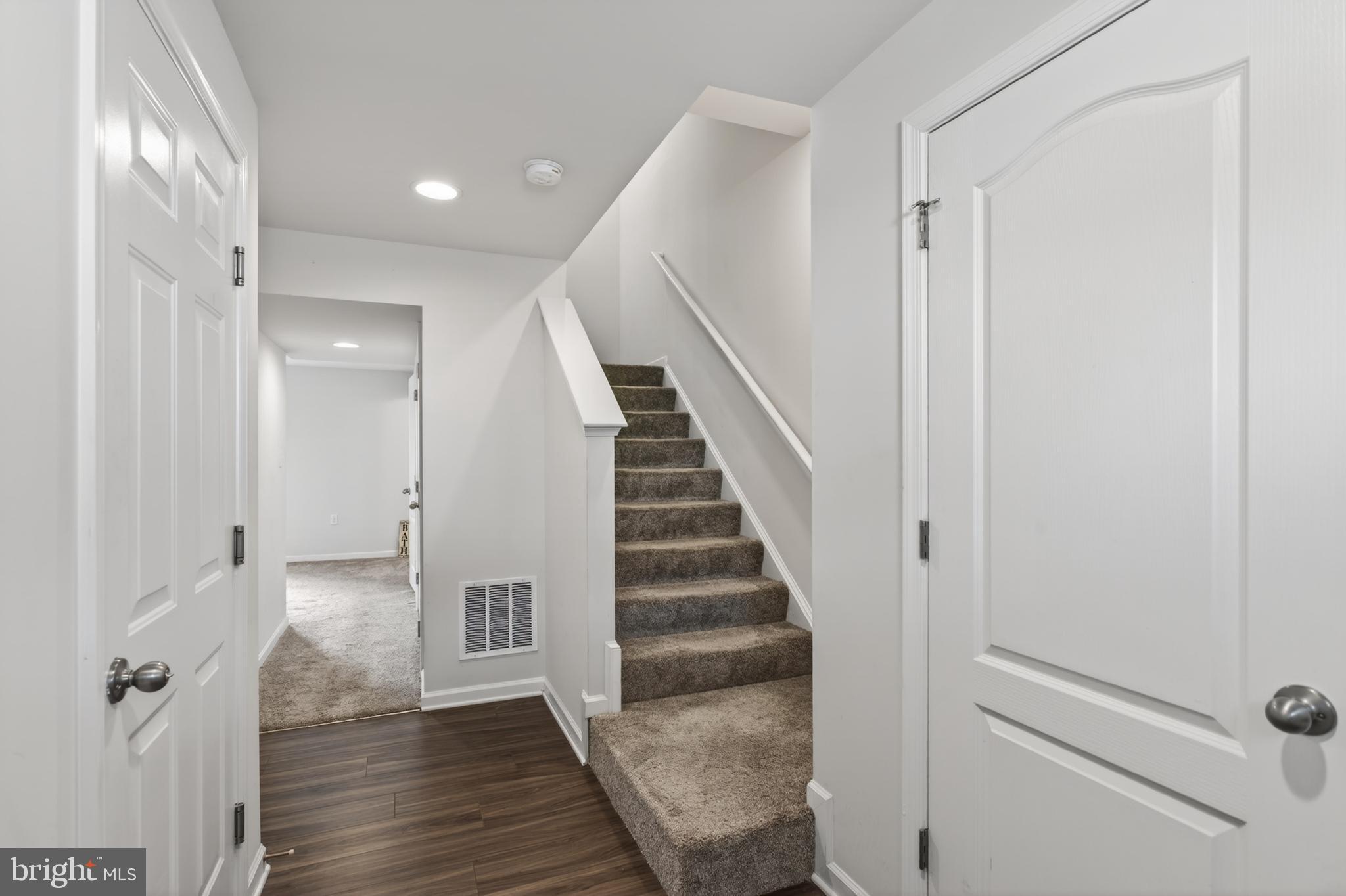 ARCHERS ROCK - Residential