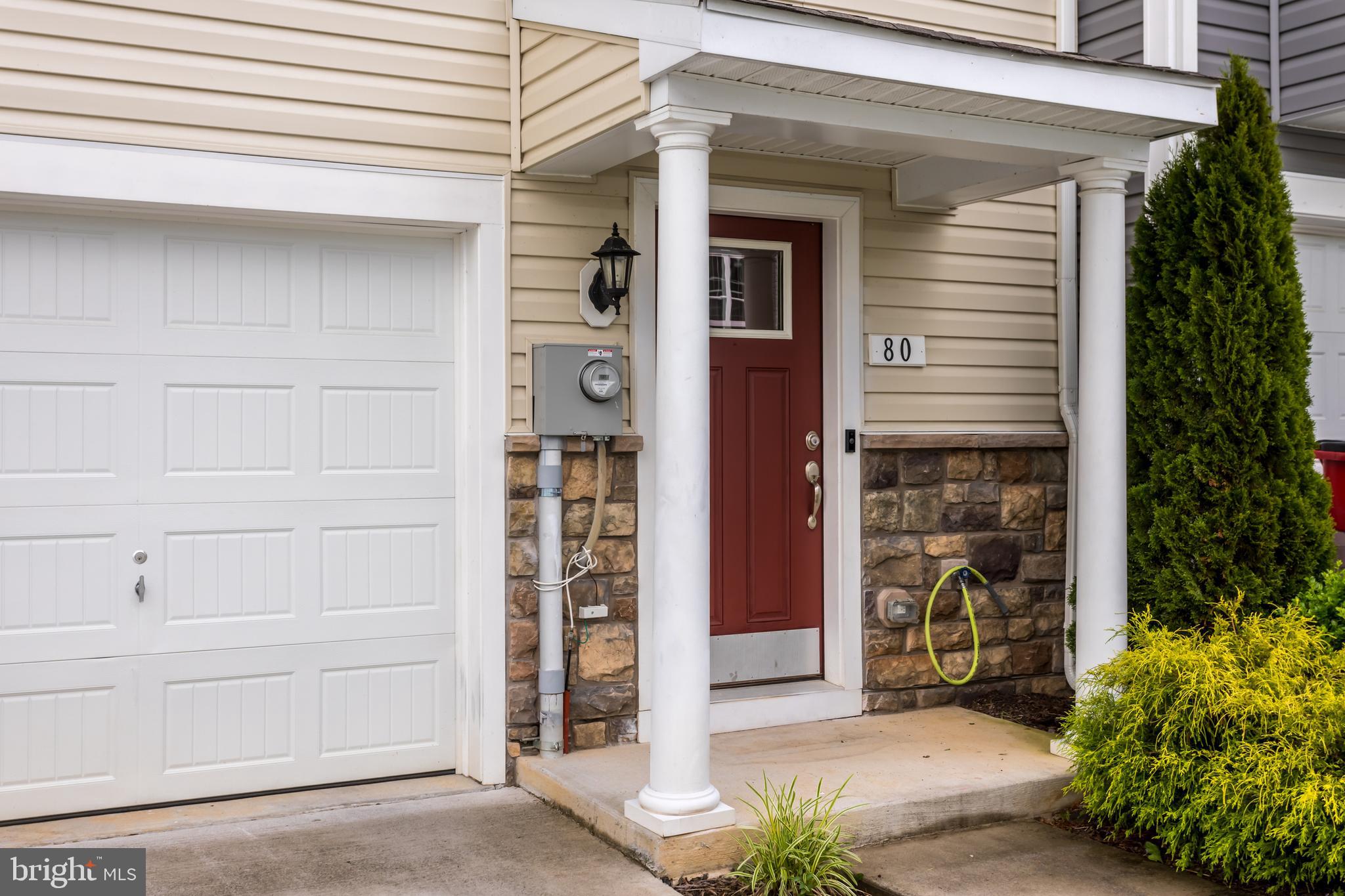 ARCHERS ROCK - Residential