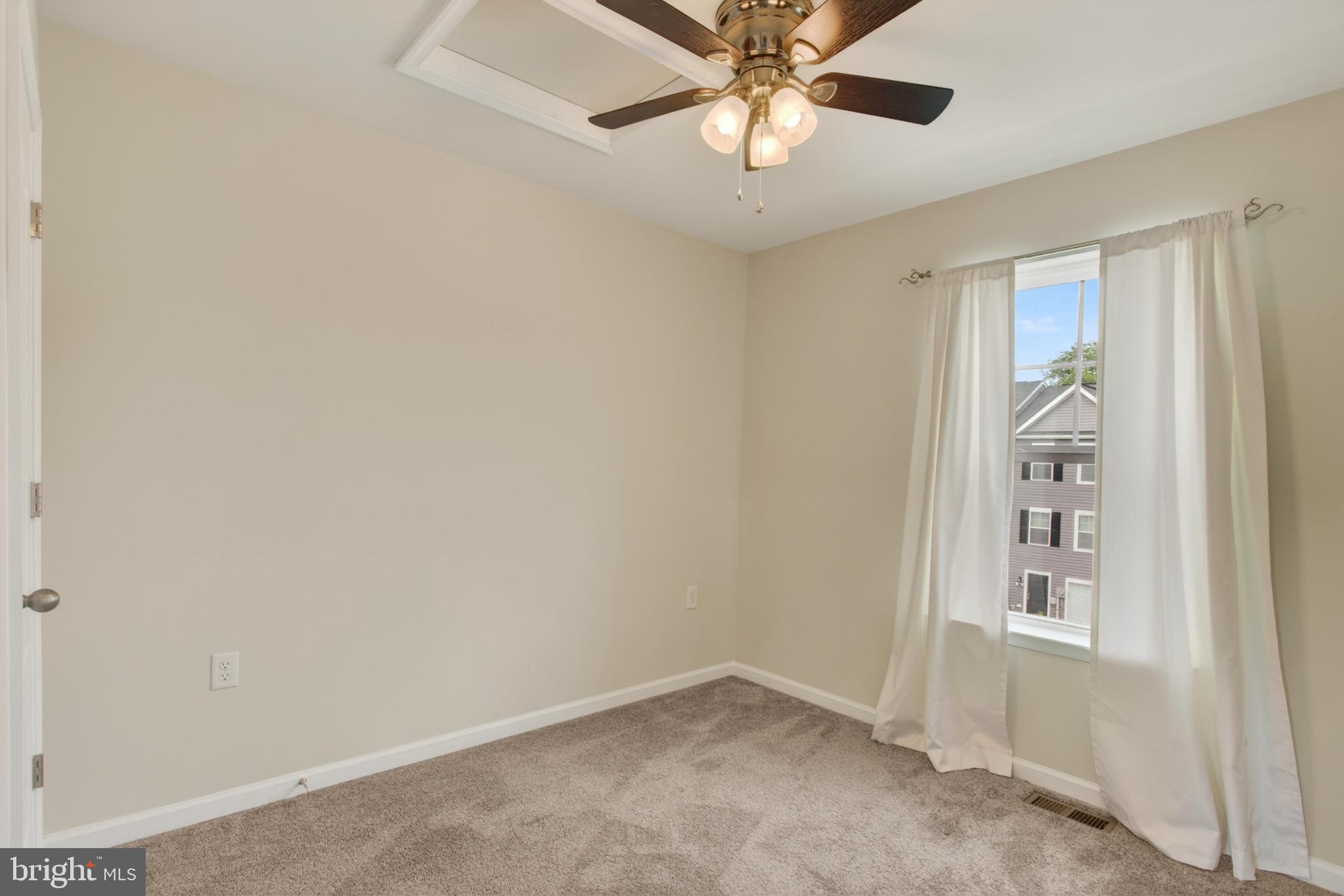 ARCHERS ROCK - Residential