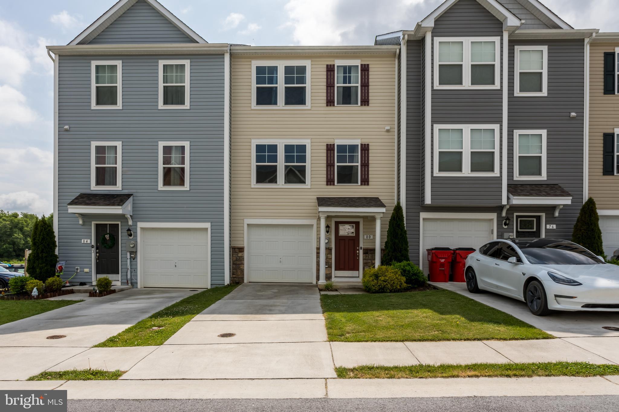 ARCHERS ROCK - Residential