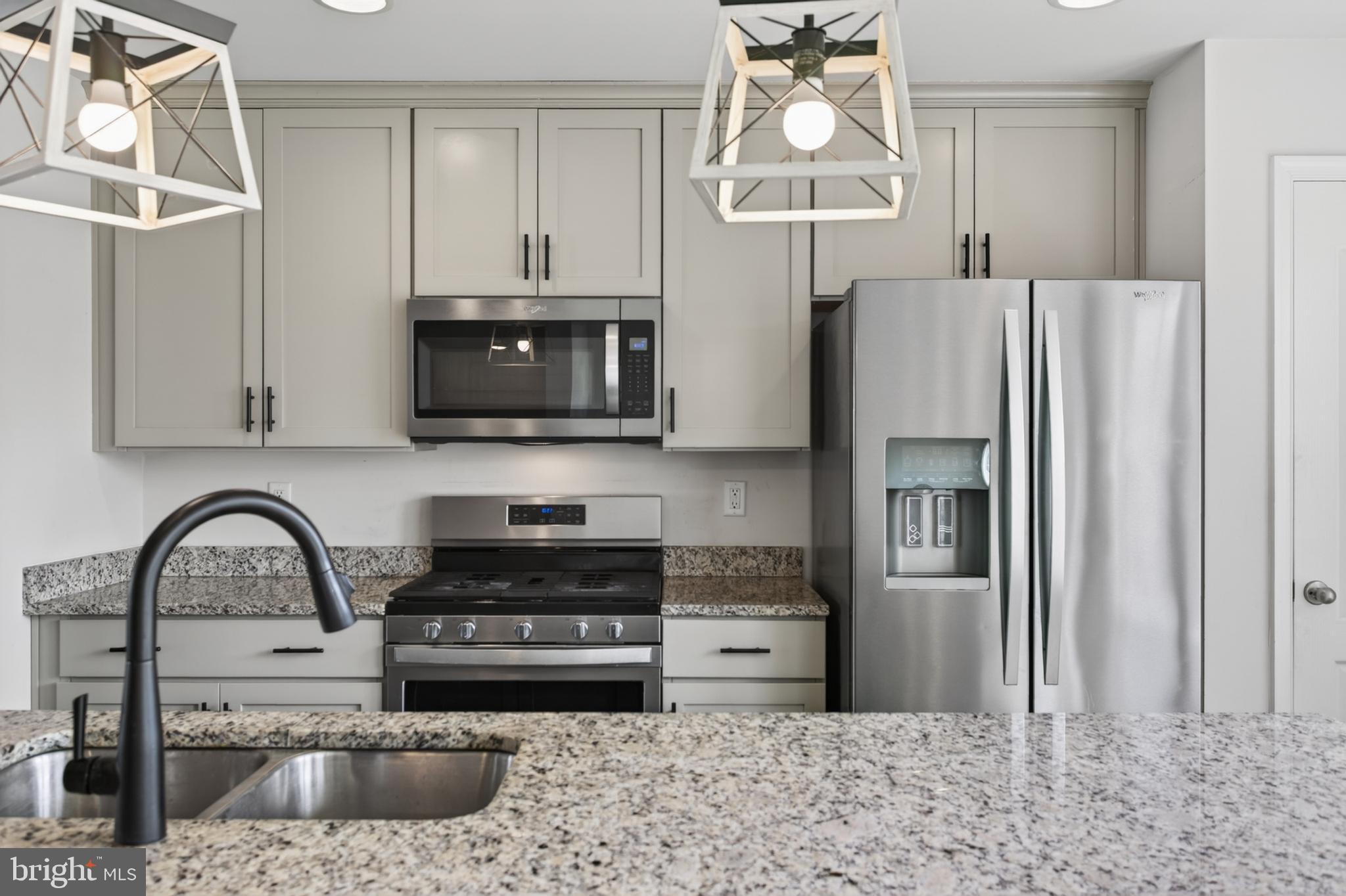 ARCHERS ROCK - Residential