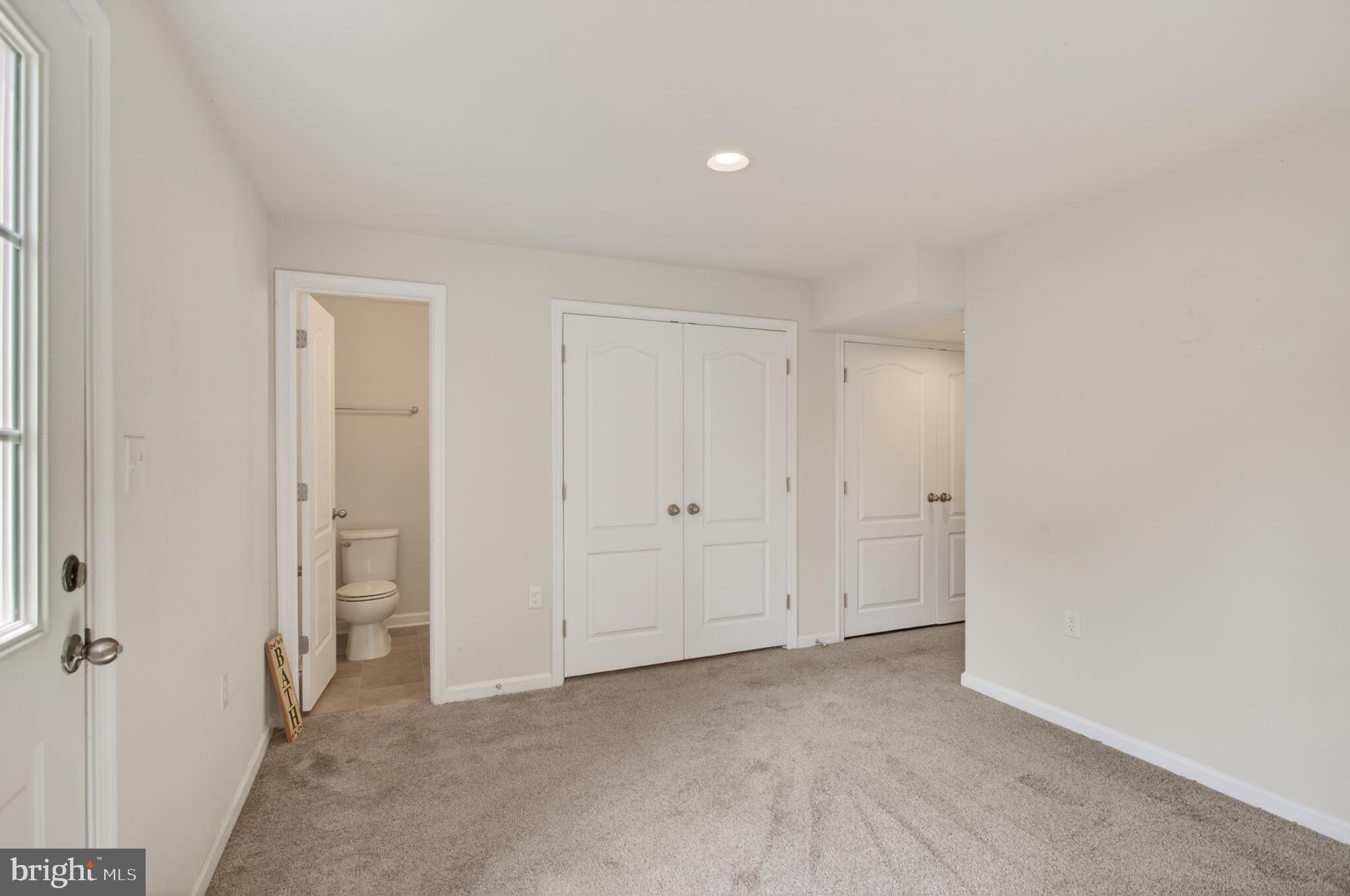 ARCHERS ROCK - Residential