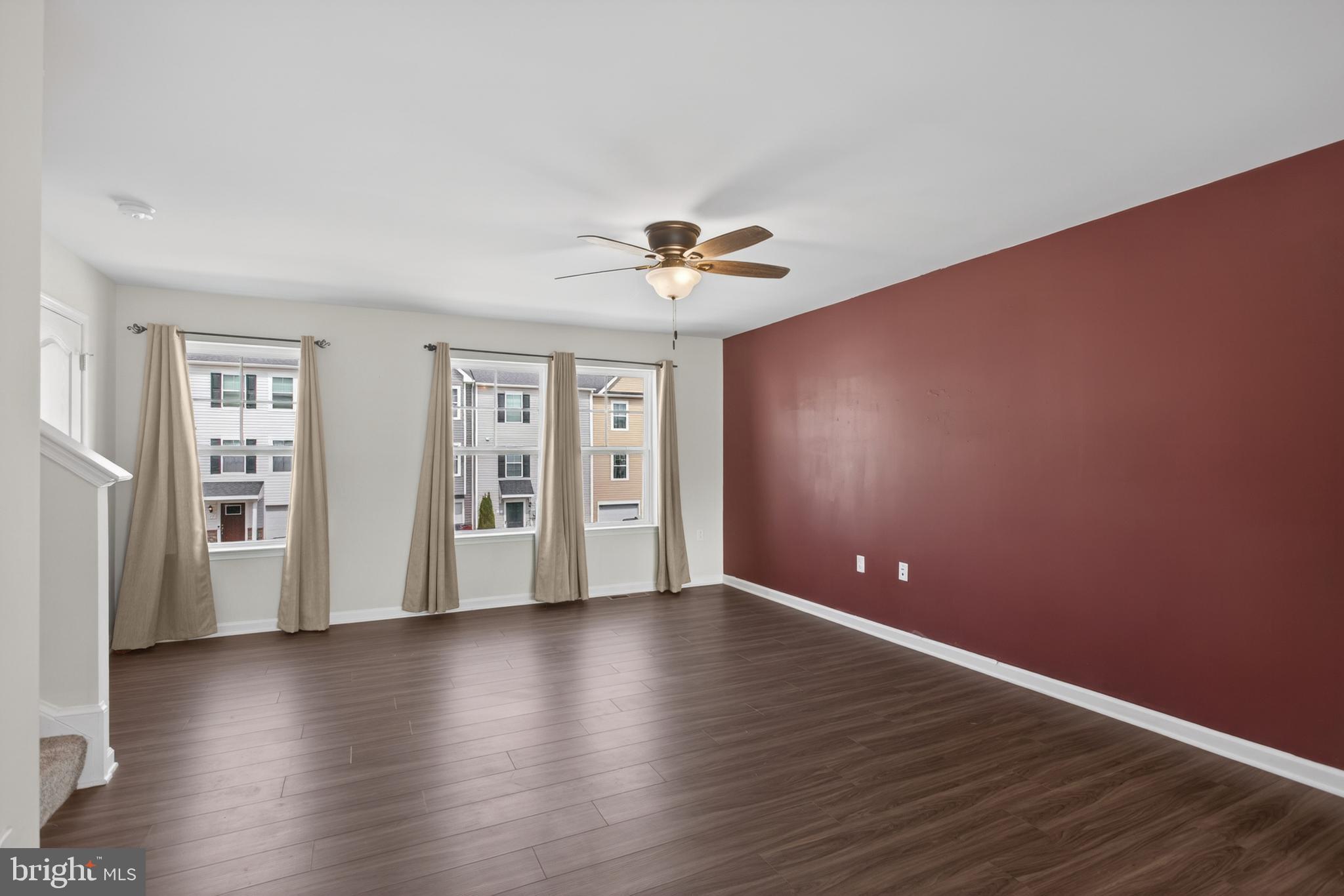 ARCHERS ROCK - Residential