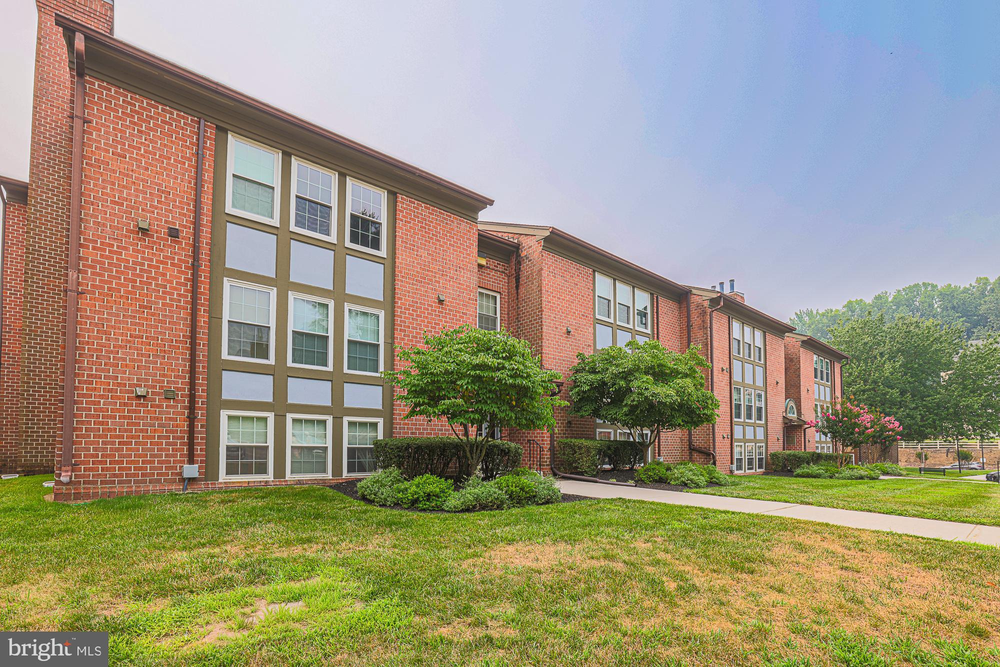 THE FALLS GARDEN - Residential