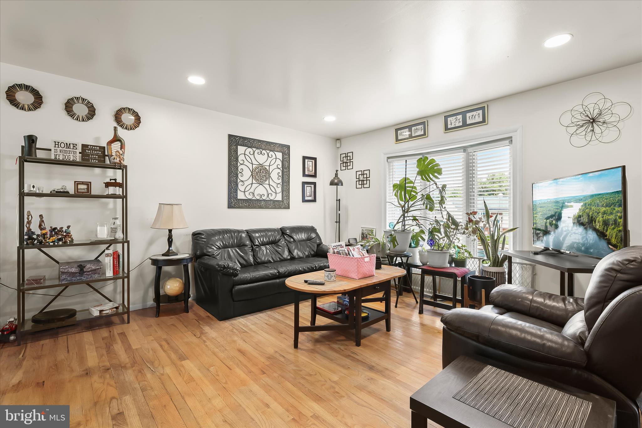 EDGE MEAD - Residential