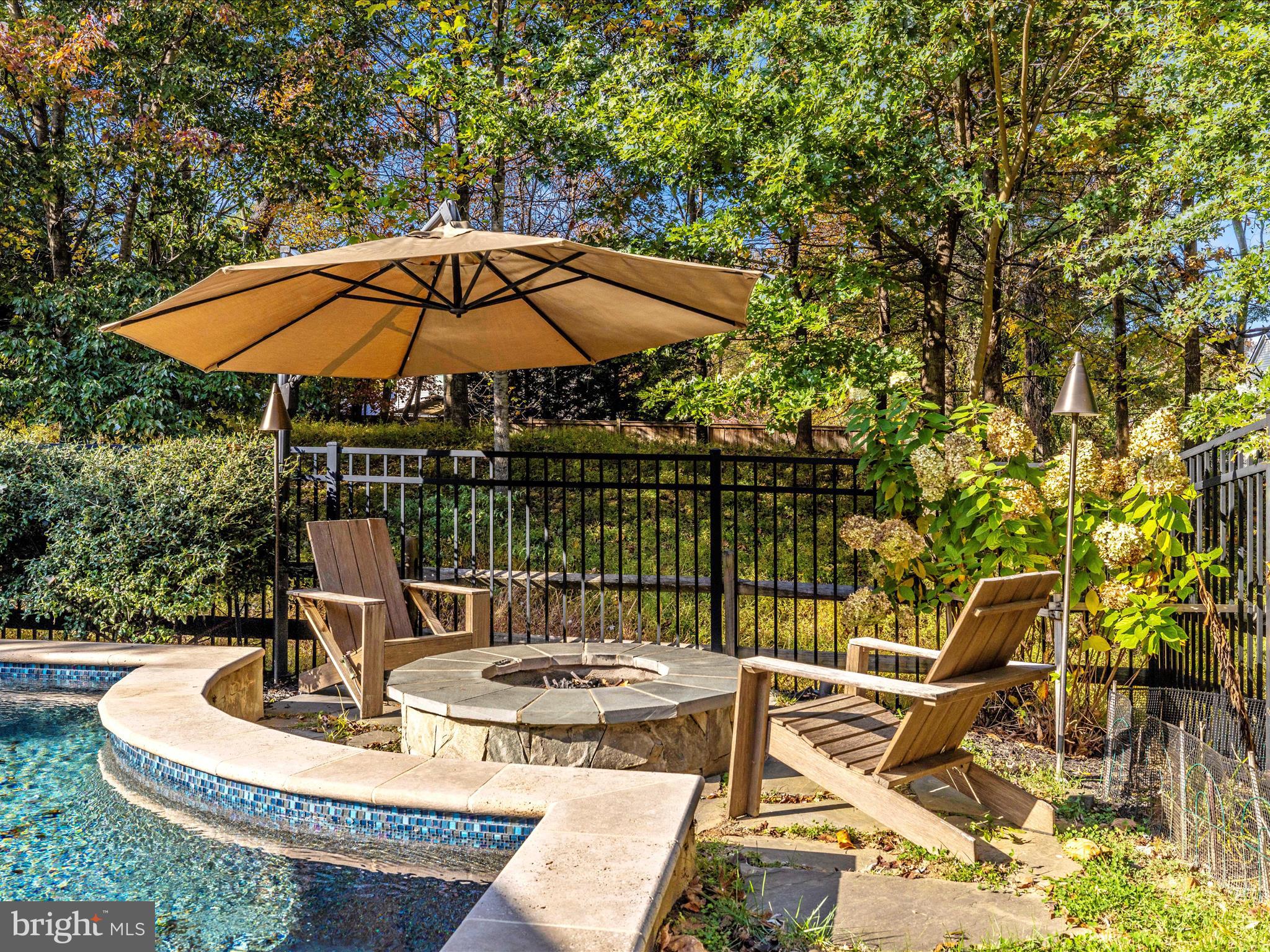HALLMAN GROVE - Residential