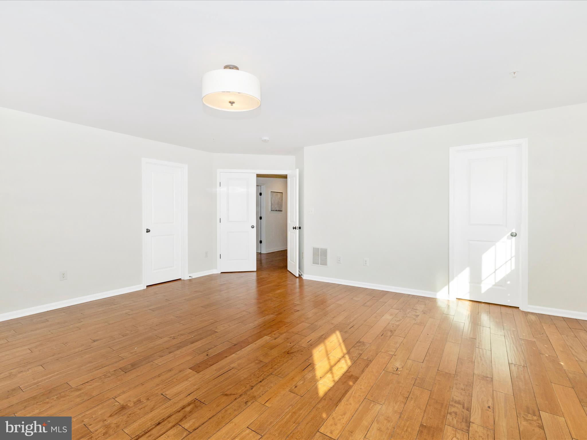 HALLMAN GROVE - Residential