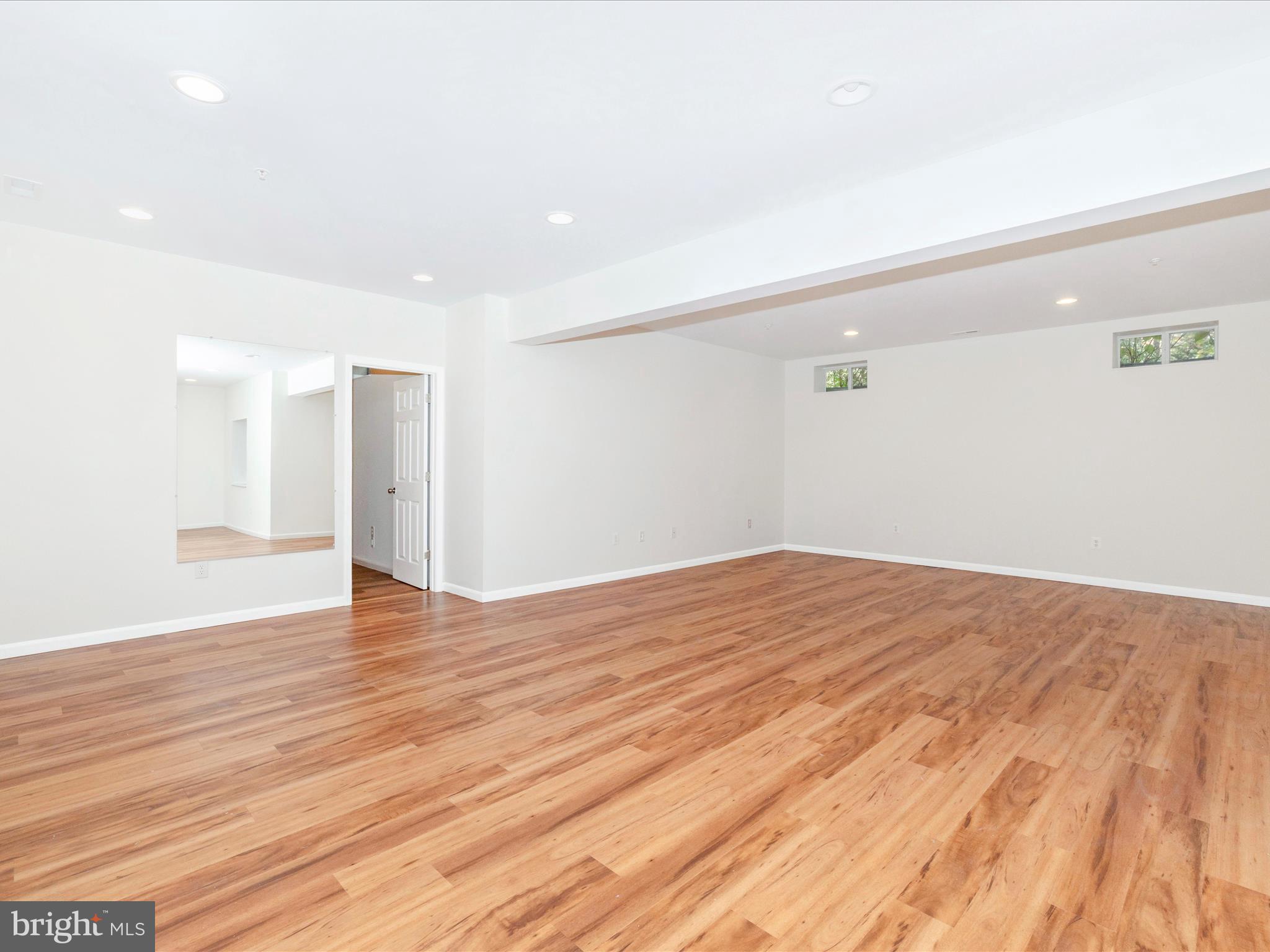 HALLMAN GROVE - Residential