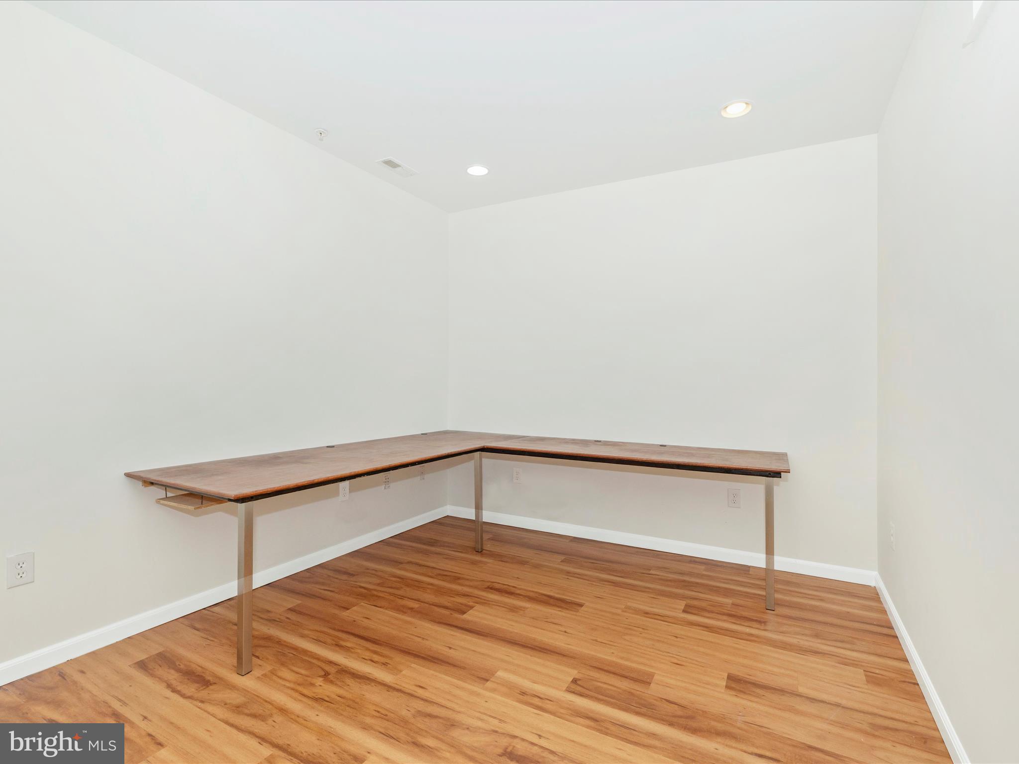 HALLMAN GROVE - Residential
