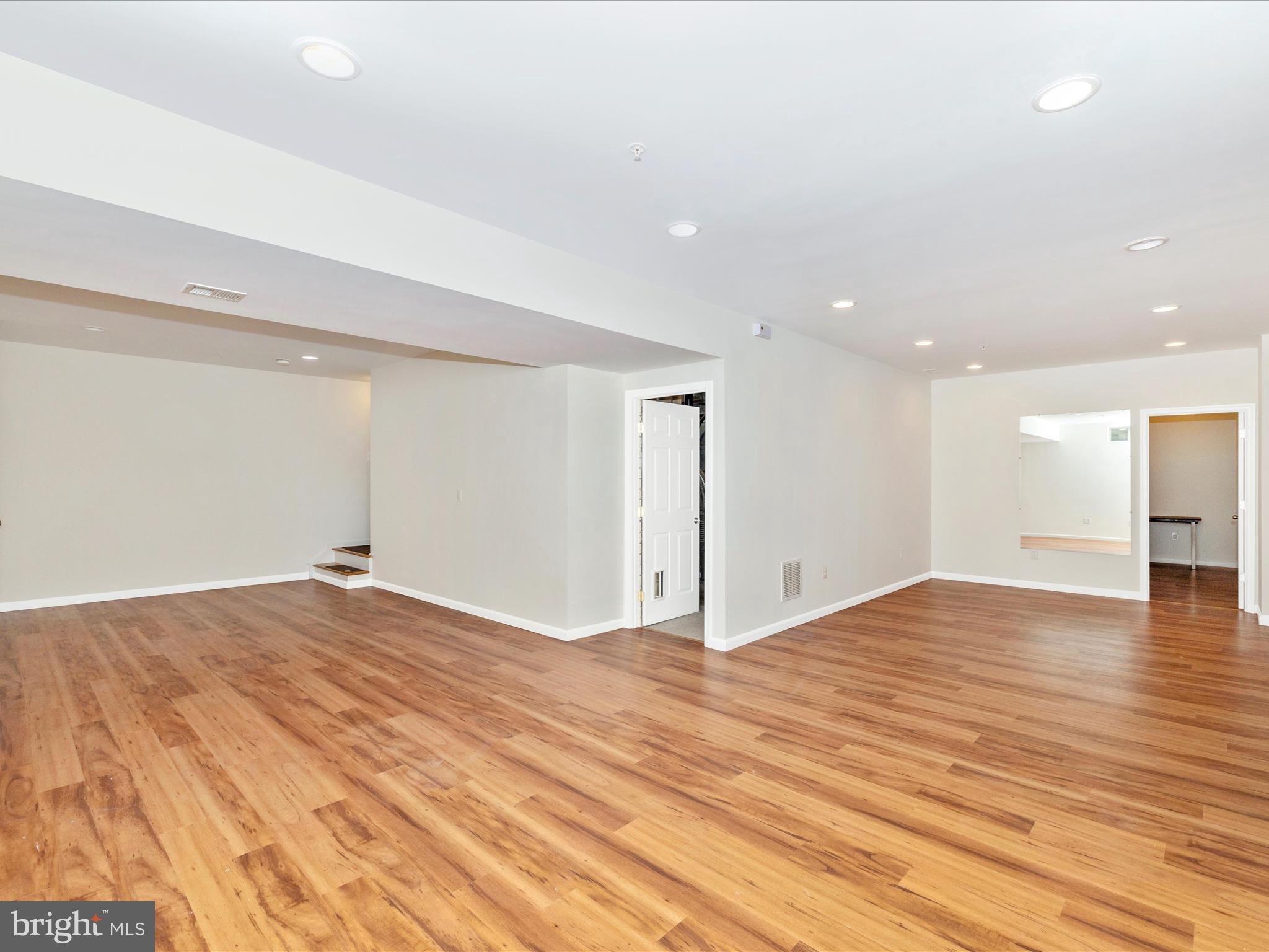 HALLMAN GROVE - Residential