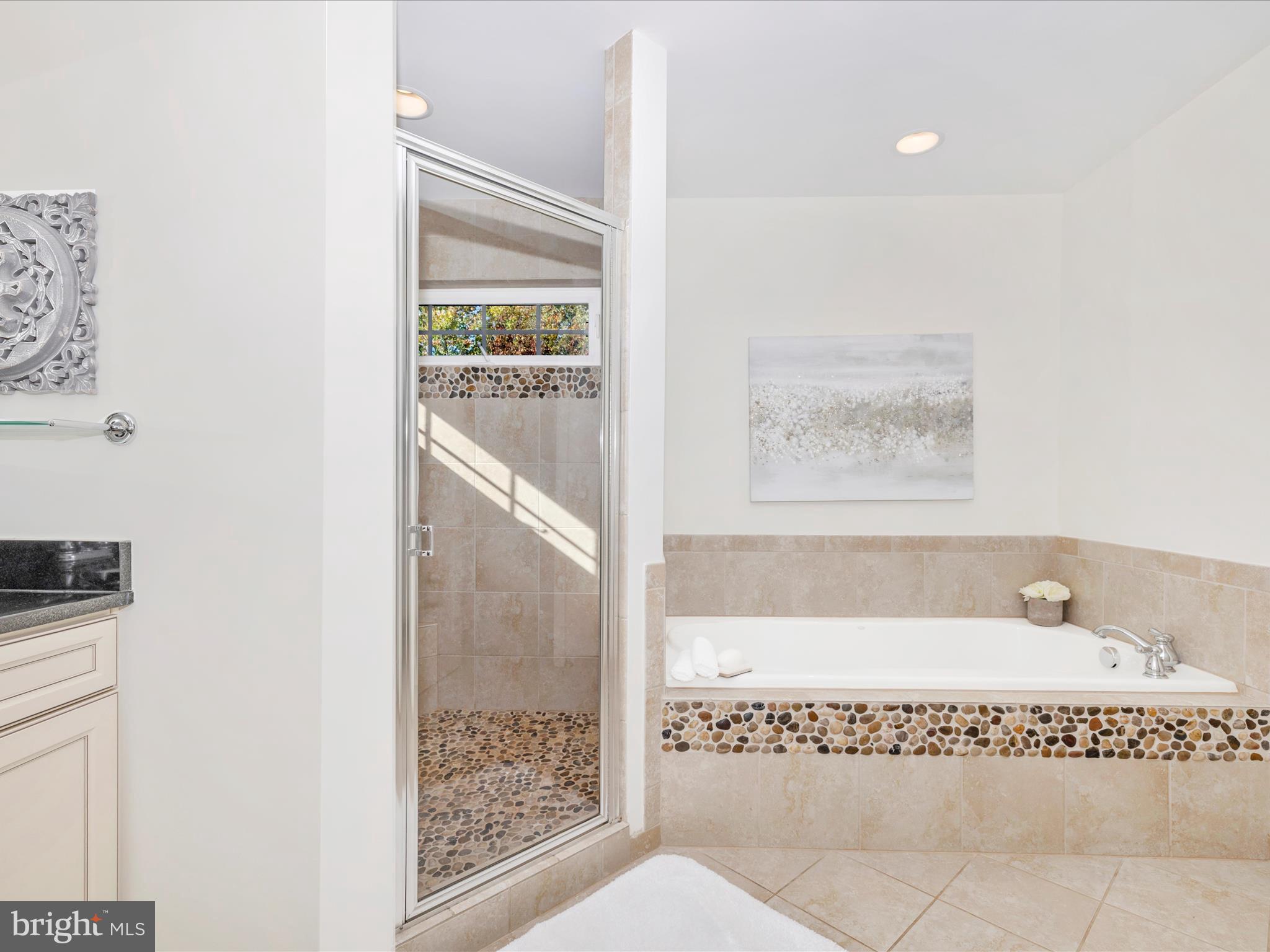 HALLMAN GROVE - Residential