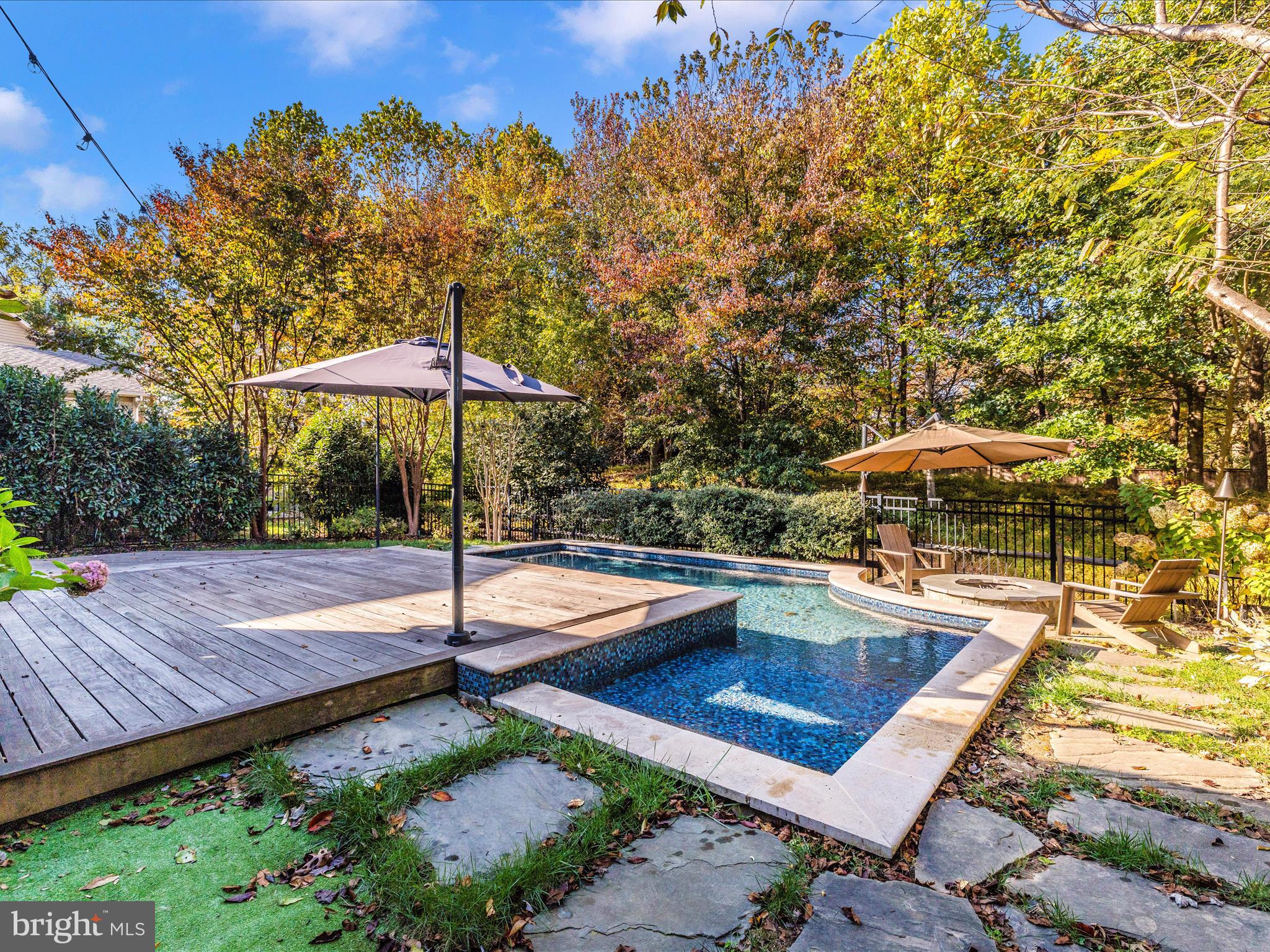 HALLMAN GROVE - Residential