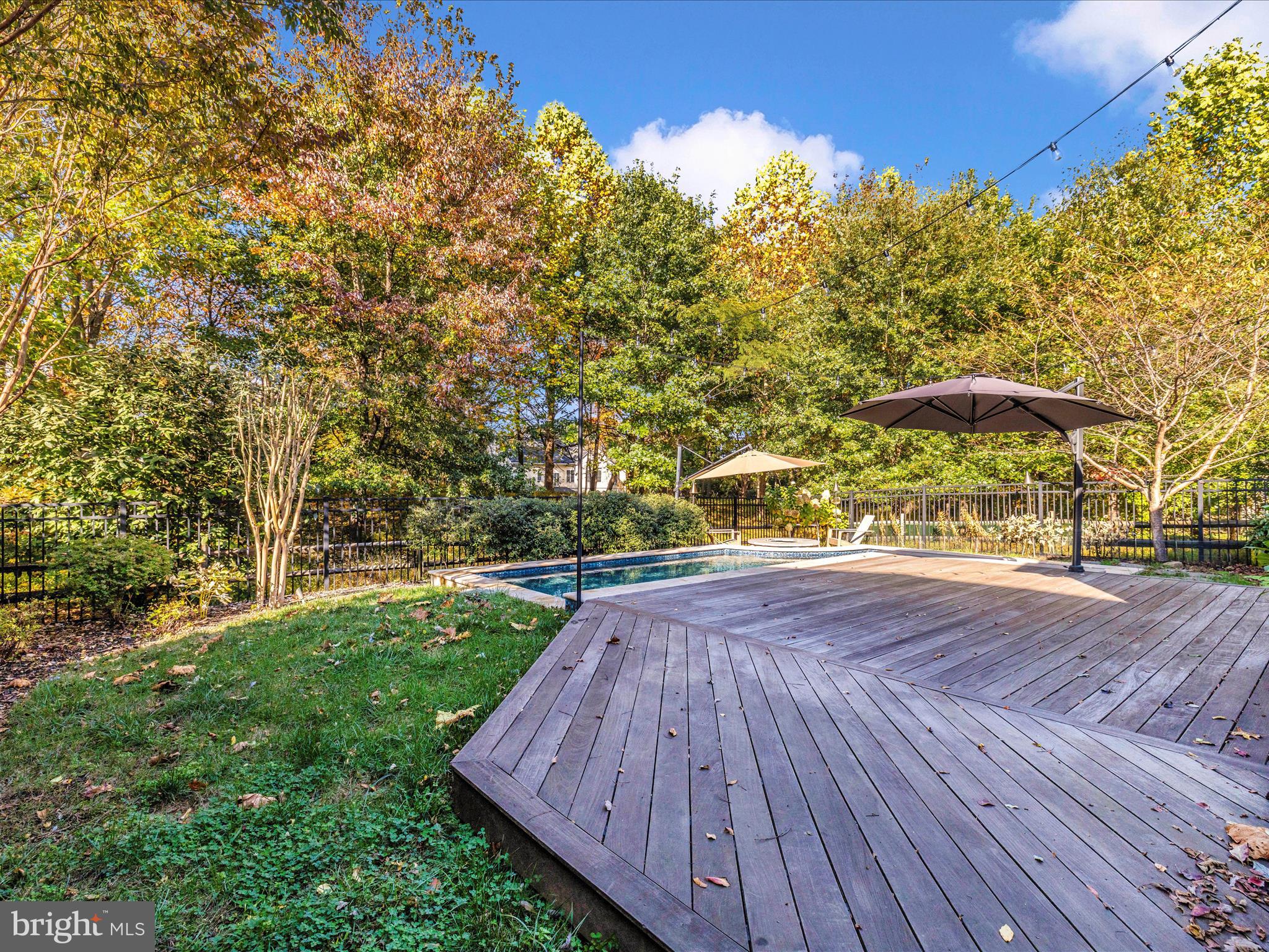 HALLMAN GROVE - Residential