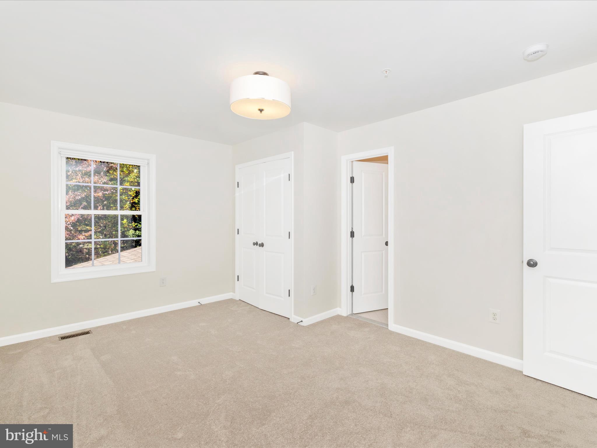 HALLMAN GROVE - Residential