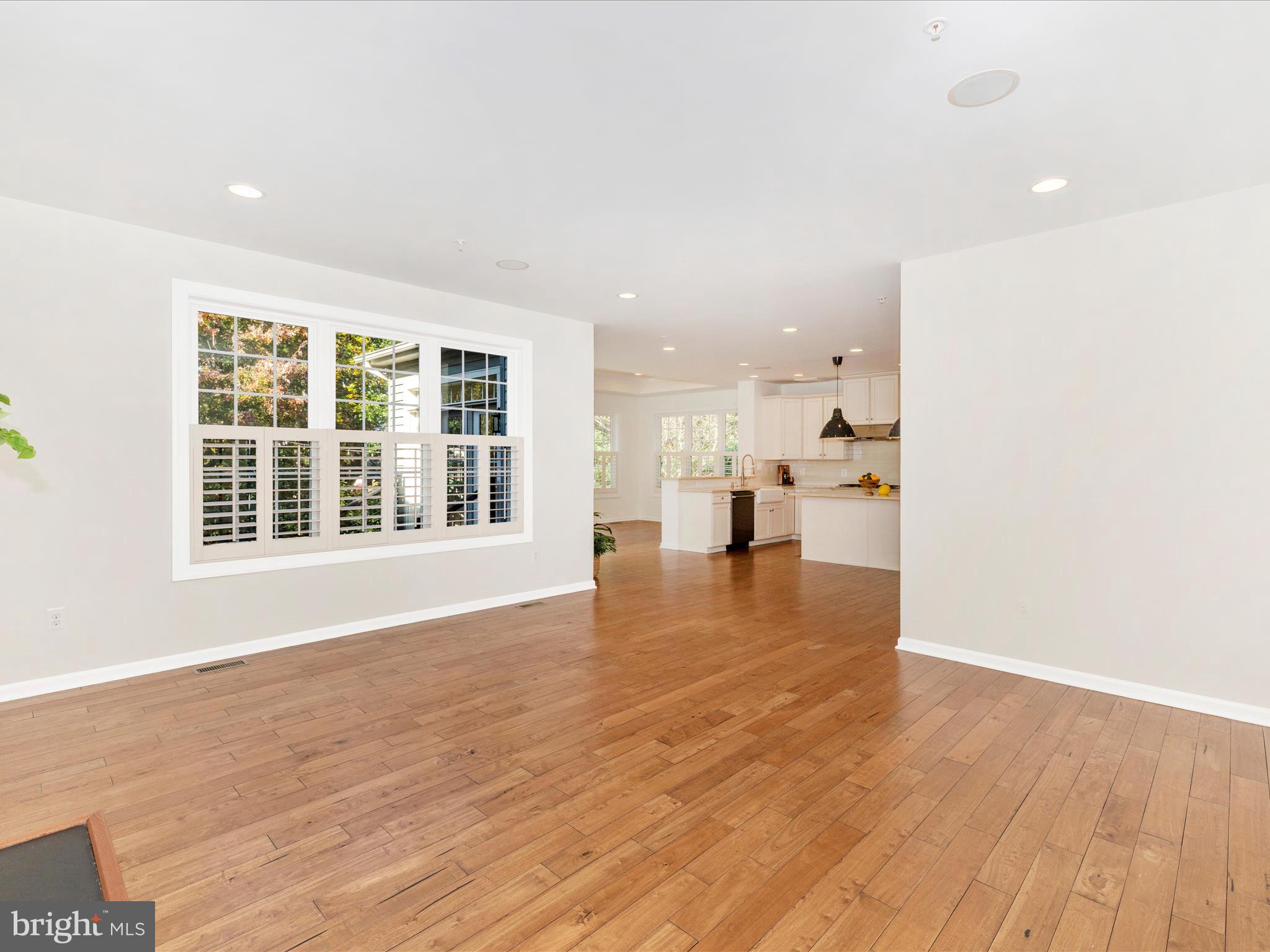 HALLMAN GROVE - Residential