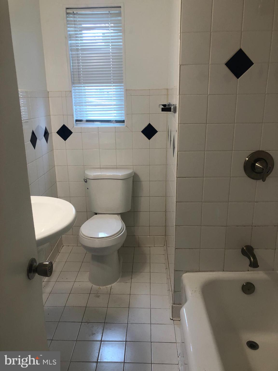 ADELPHI MANOR - Residential Lease
