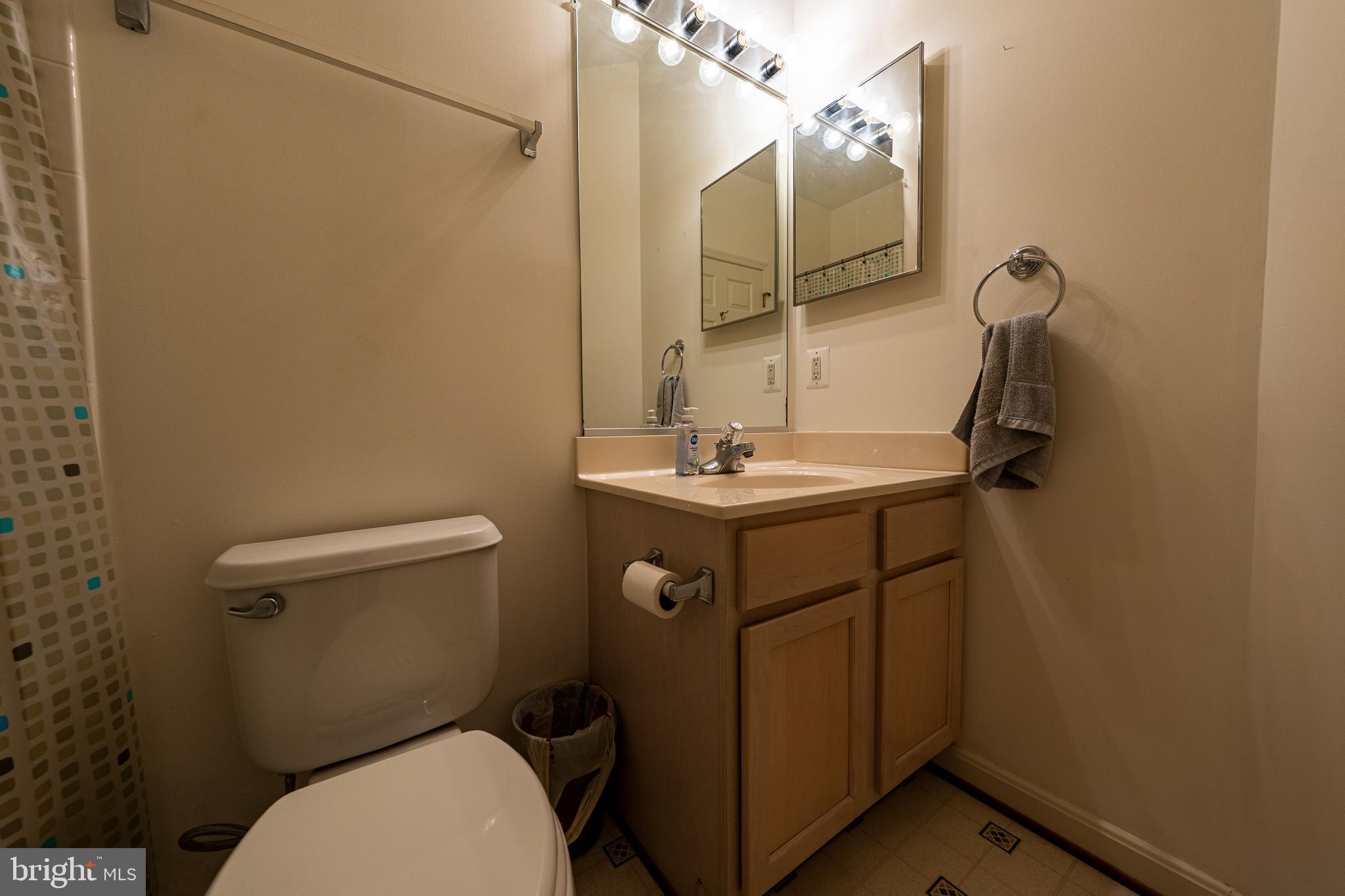 HOLLINGTON - Residential