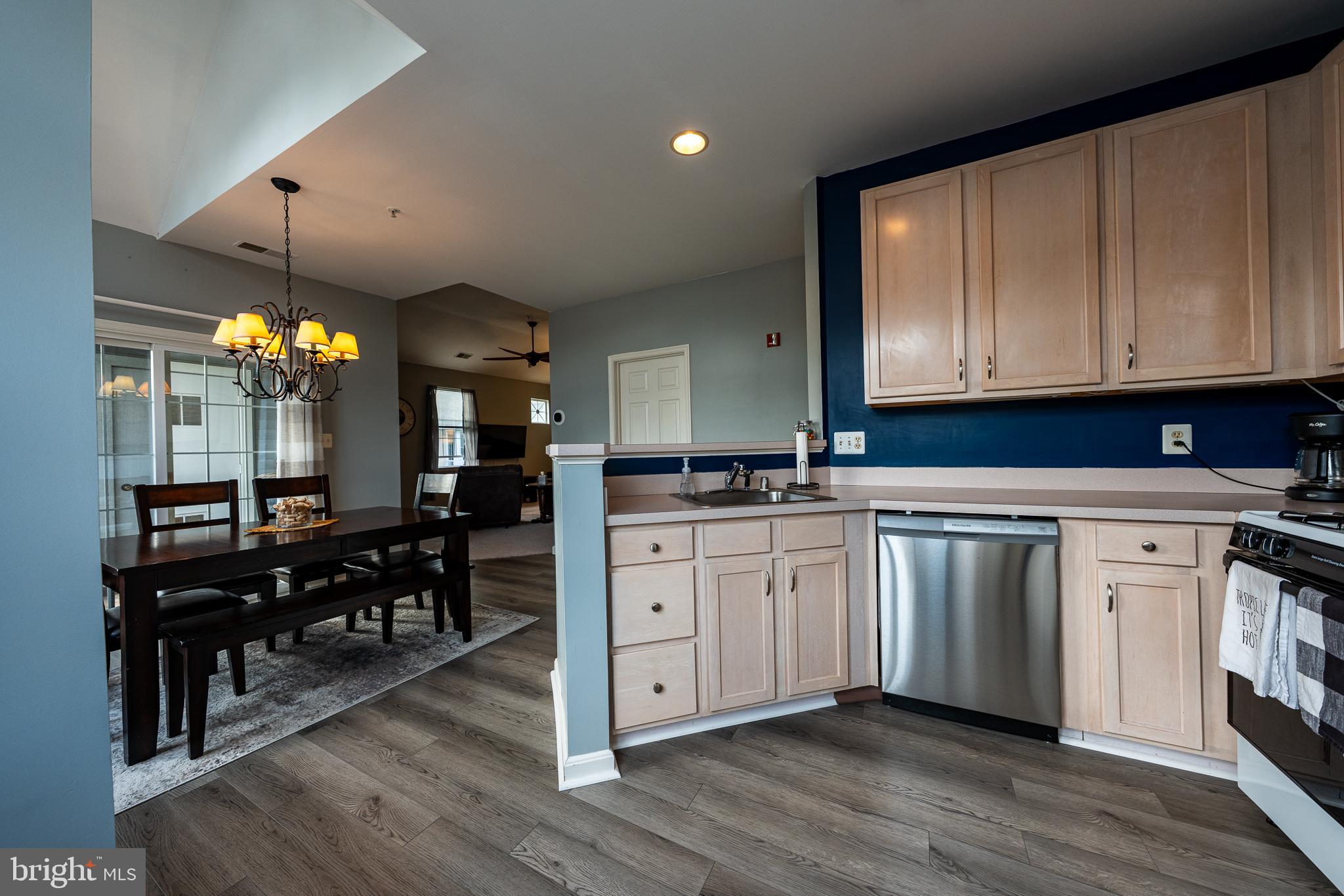 HOLLINGTON - Residential