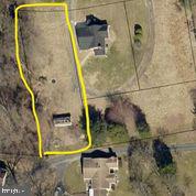 This Lot has access to public water and sewer, and has been approved by the county to build in the past. There’s also two other Lots adjacent to this one that is being Sold as well.

All due diligence is the responsibility of the buyer. This is an Assignment of Contract or Double close transaction. Cash Only 

EMD required to take off Market.
Buyer pays all closing and all transfer fees. Viewing by appointment only.