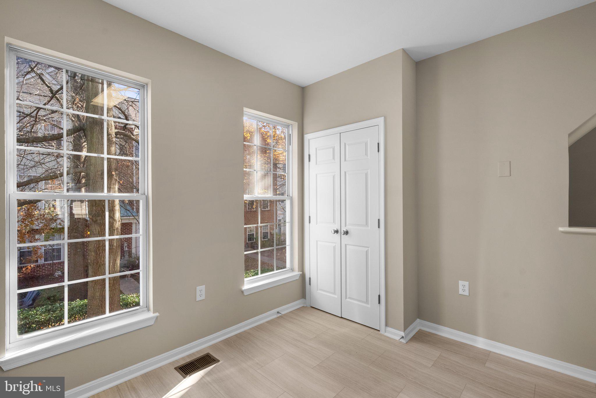 AMBER RIDGE AT MILESTONE - Residential